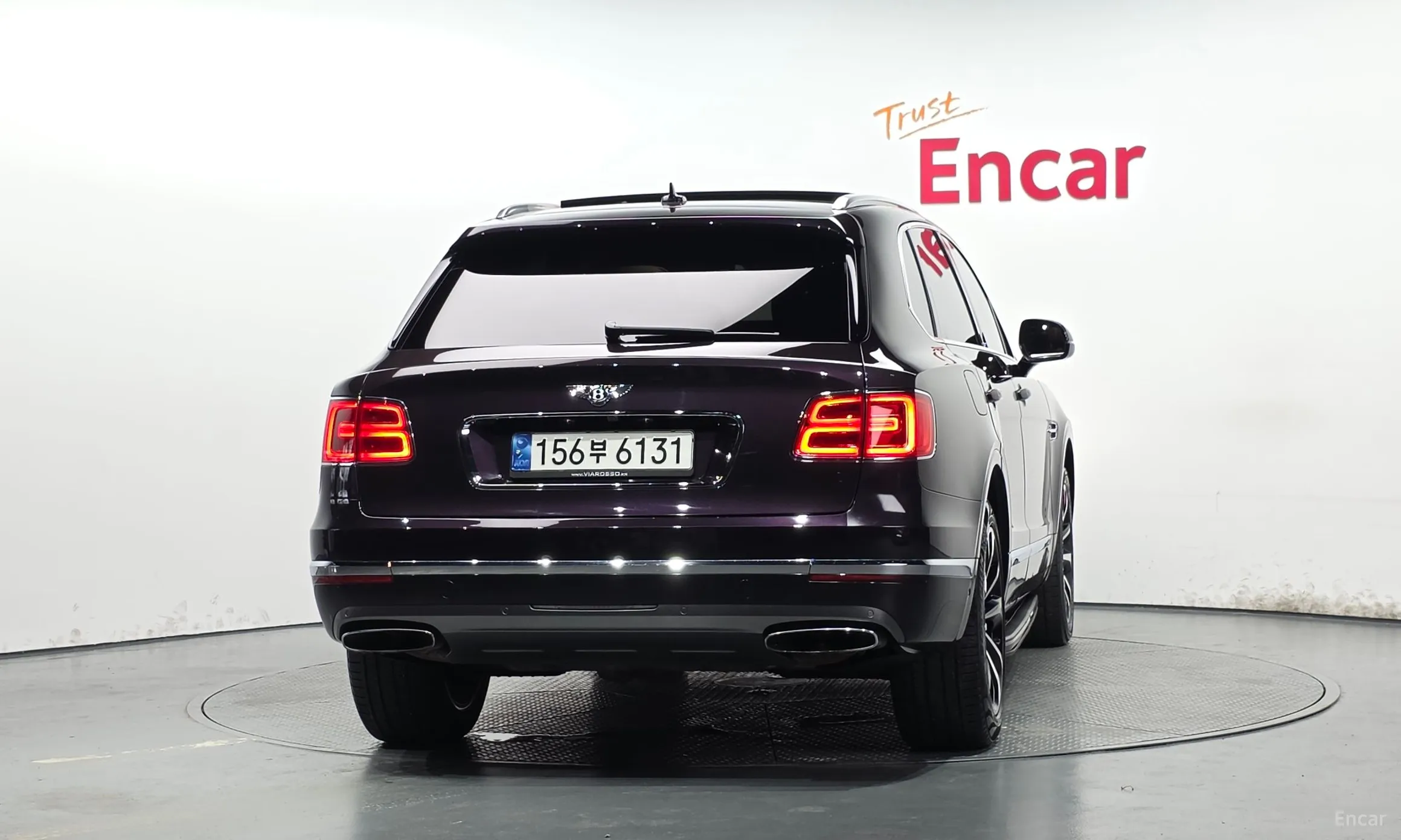 Bentley Bentayga превью 4