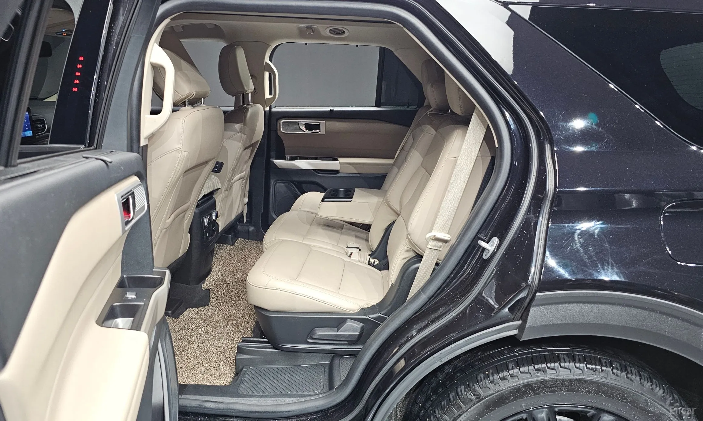 Ford Explorer 6th Generation превью 12