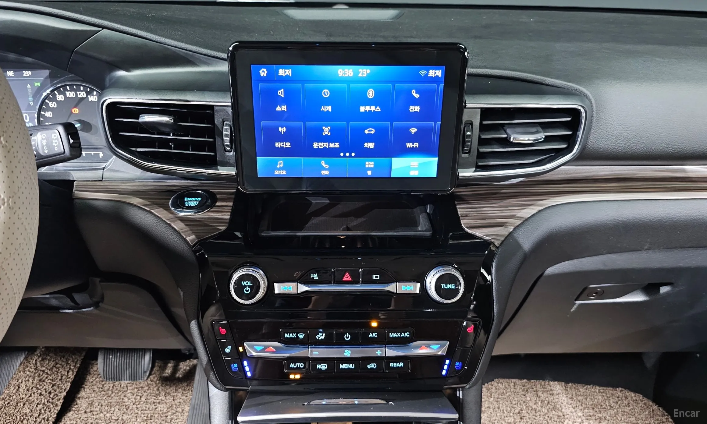 Ford Explorer 6th Generation превью 13