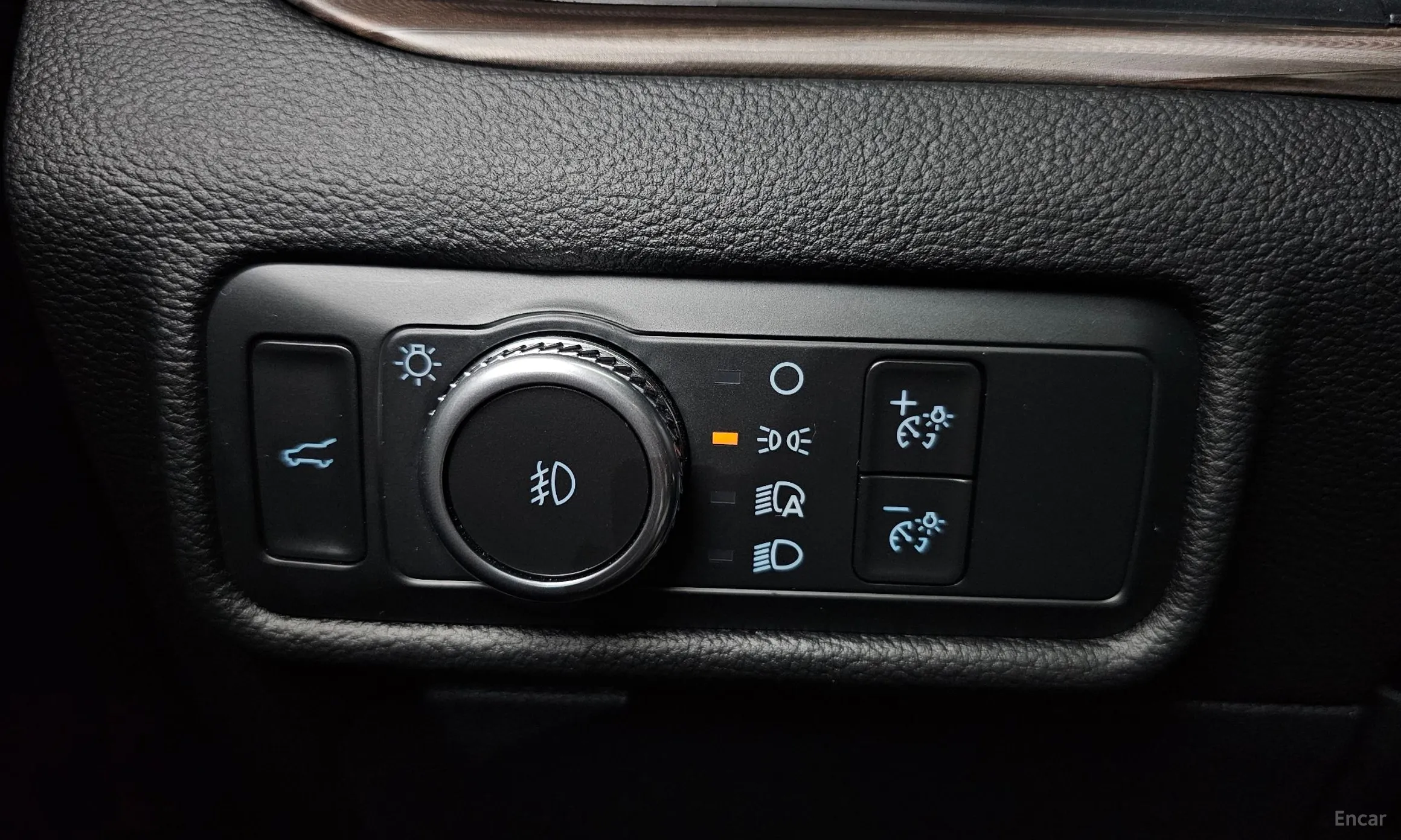 Ford Explorer 6th Generation превью 17