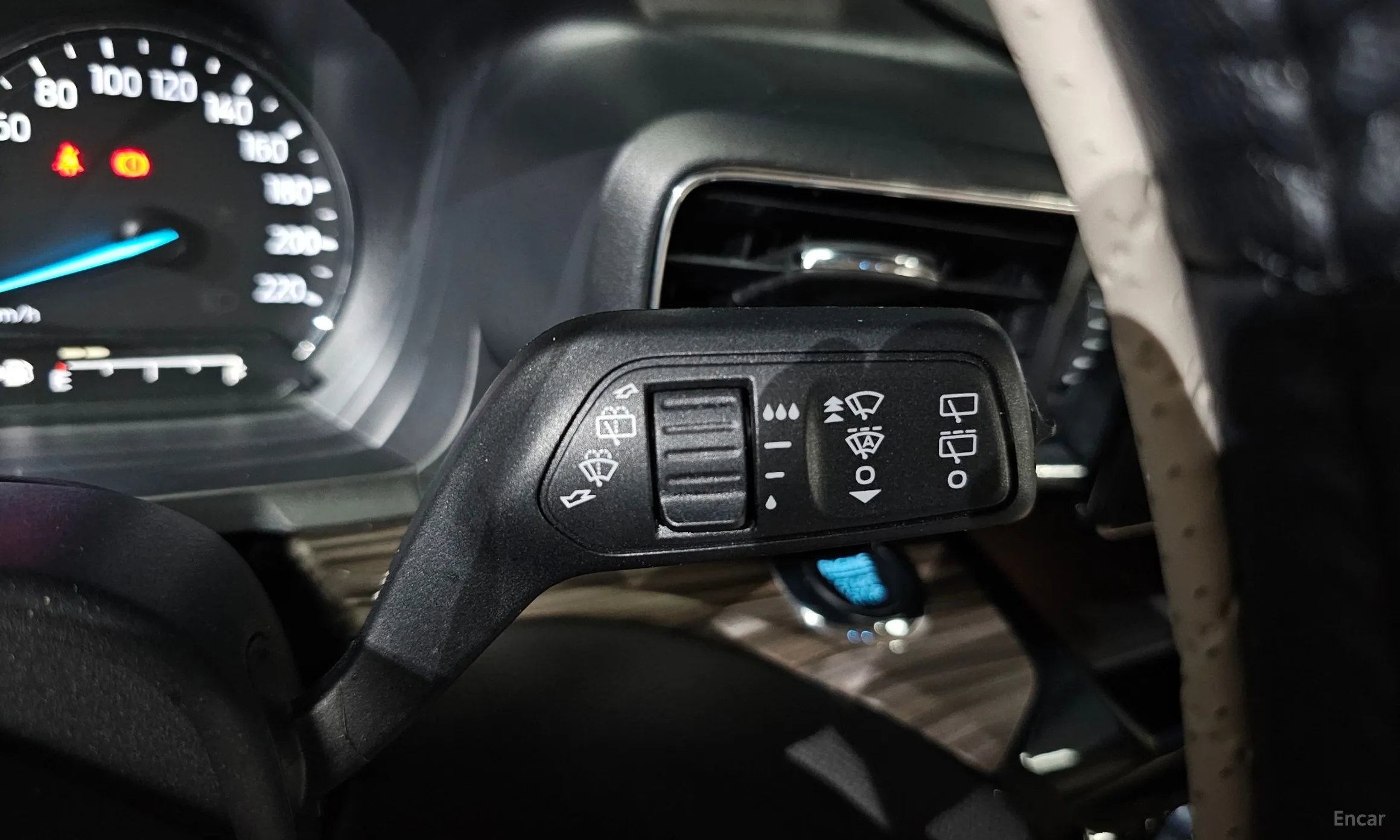 Ford Explorer 6th Generation превью 18