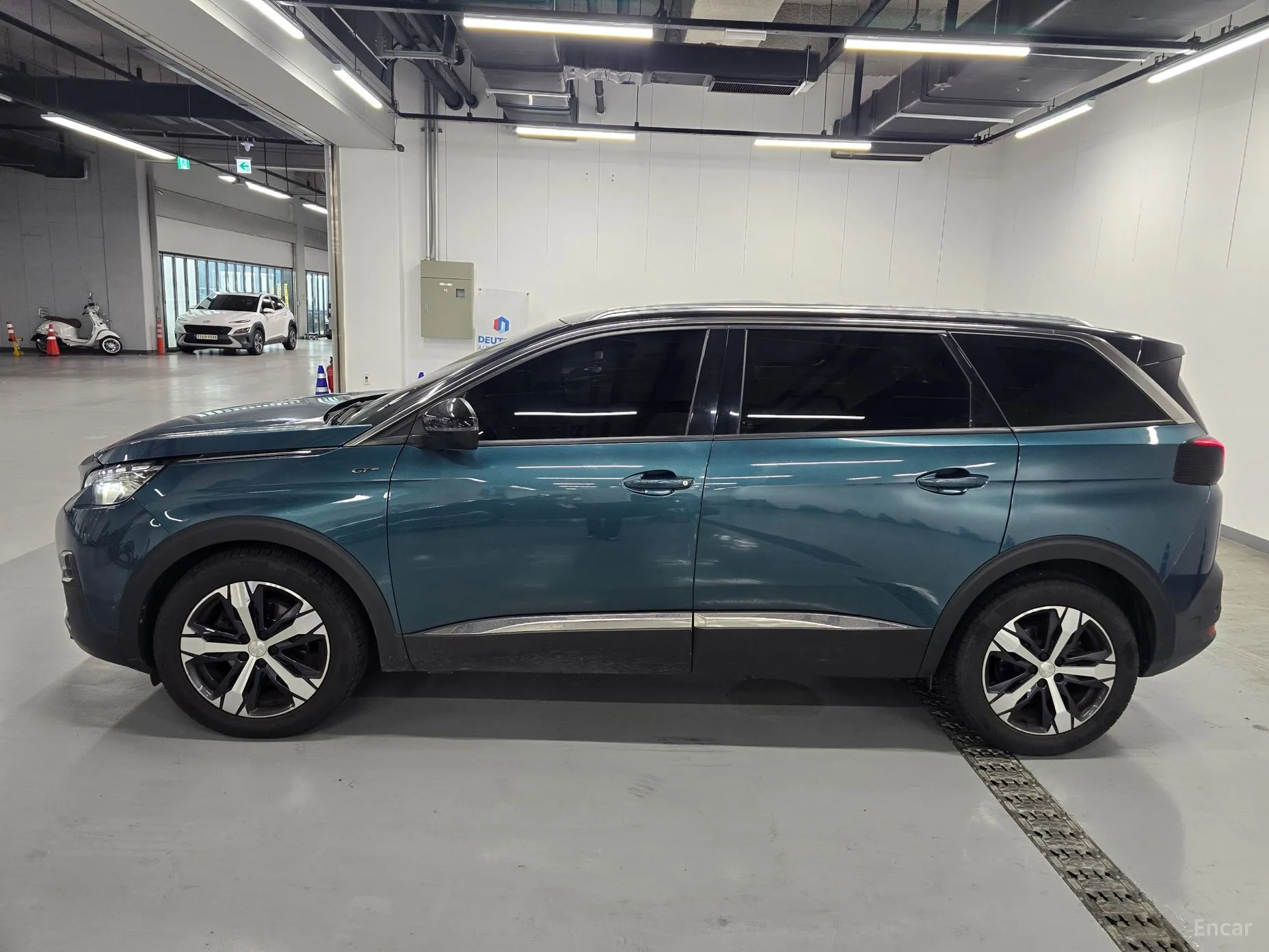 Peugeot 5008 2nd generation превью 3