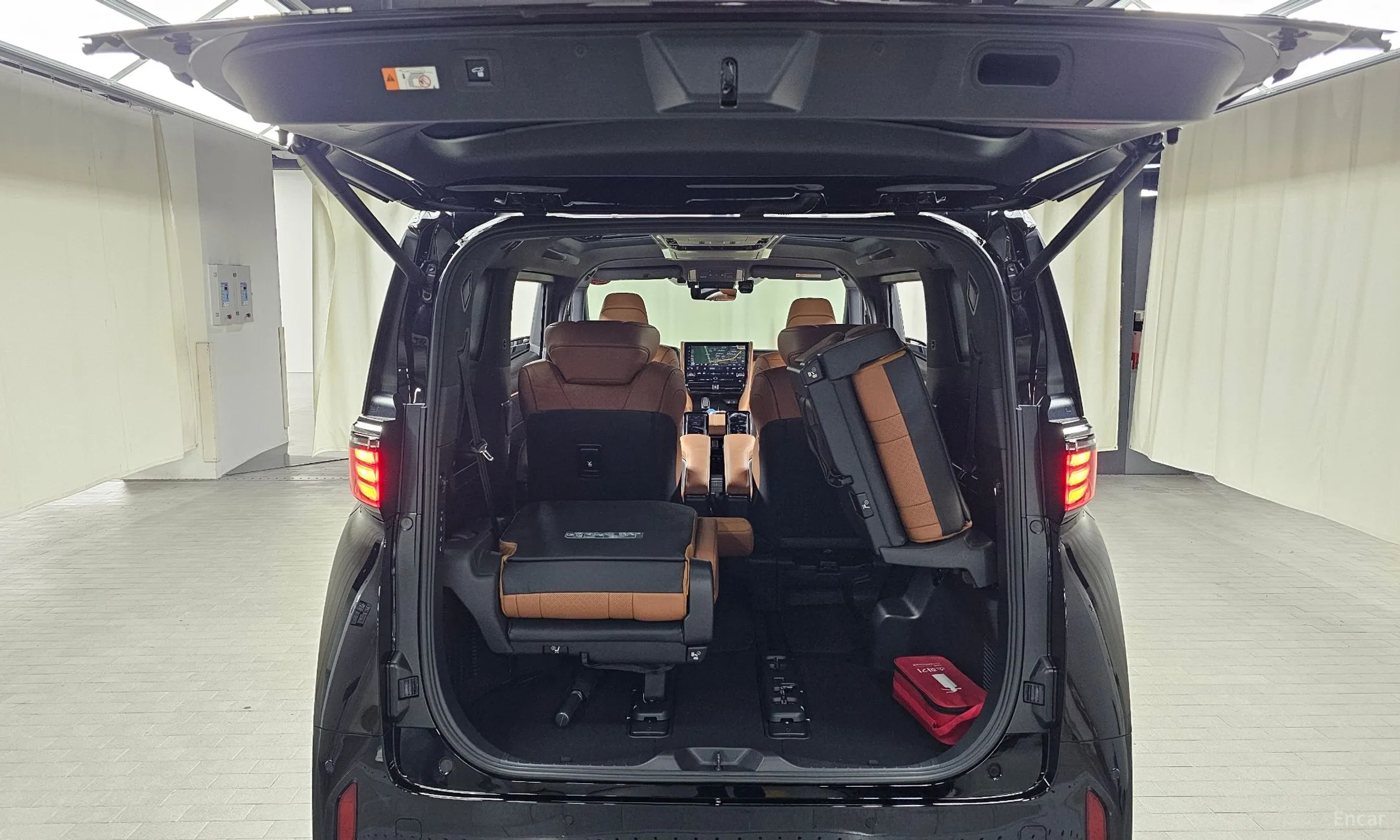 Toyota Alphard 4th Generation превью 20