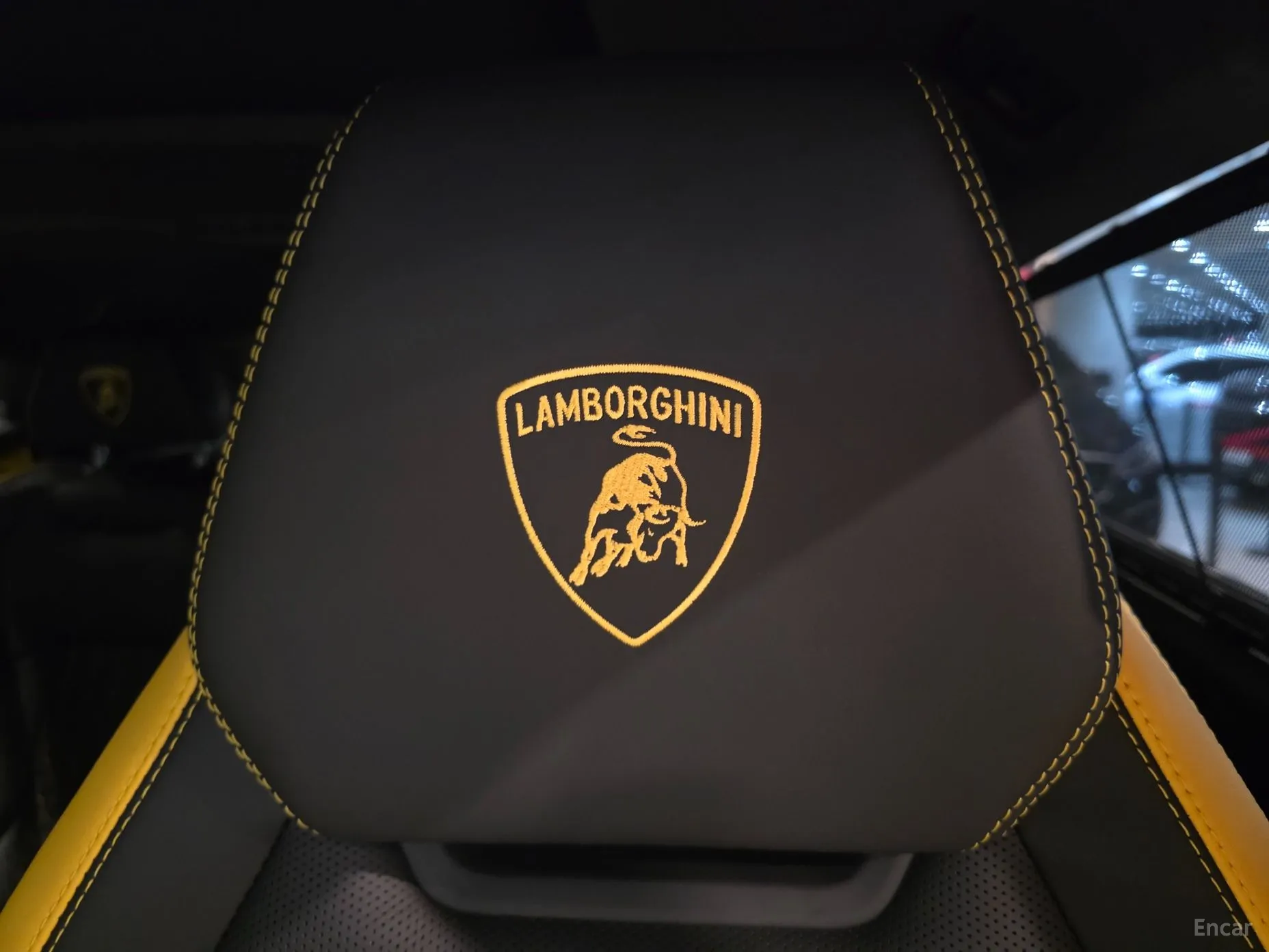 Lamborghini Urus превью 15