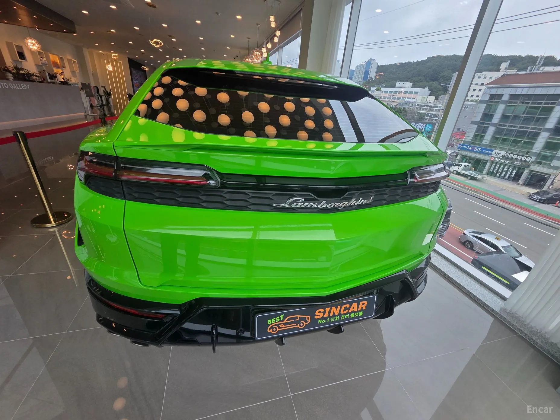 Lamborghini Urus превью 4