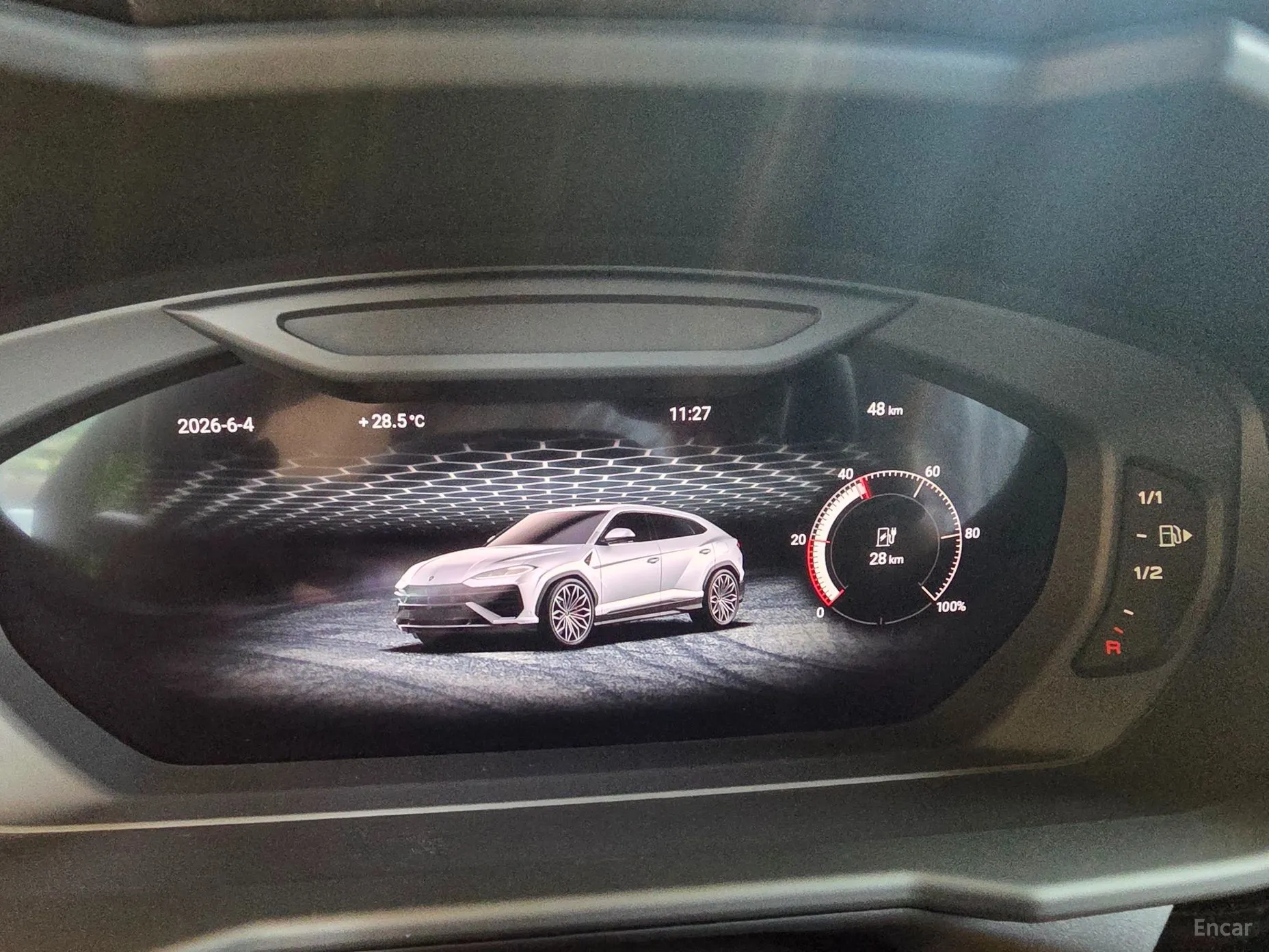 Lamborghini Urus превью 7