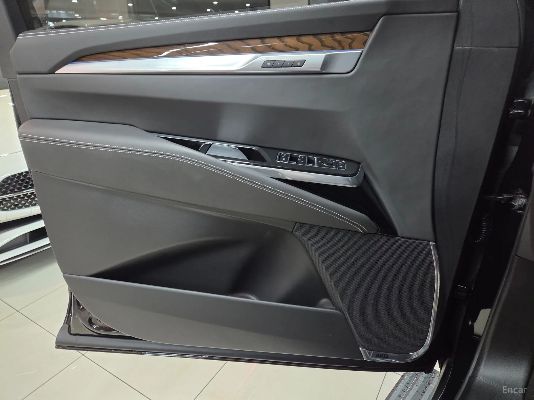 Cadillac Escalade 5th Generation превью 8