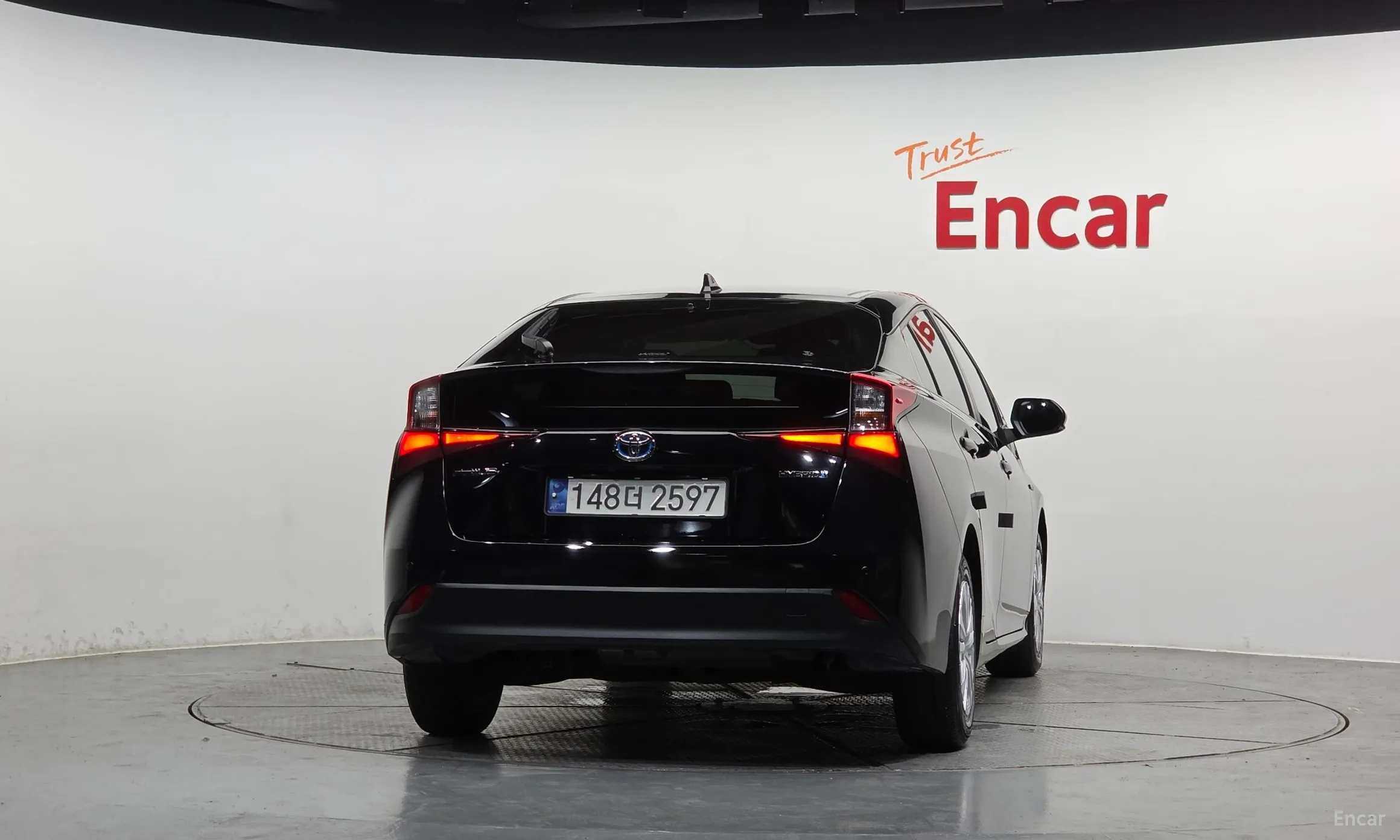 Toyota Prius 4th Generation превью 4