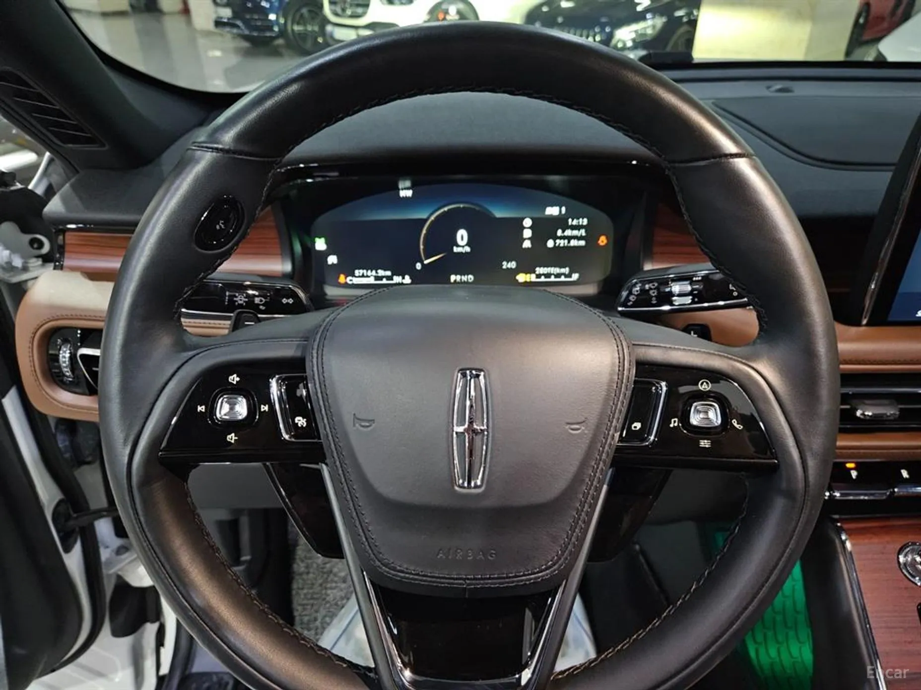 Lincoln Aviator 2nd Generation превью 11