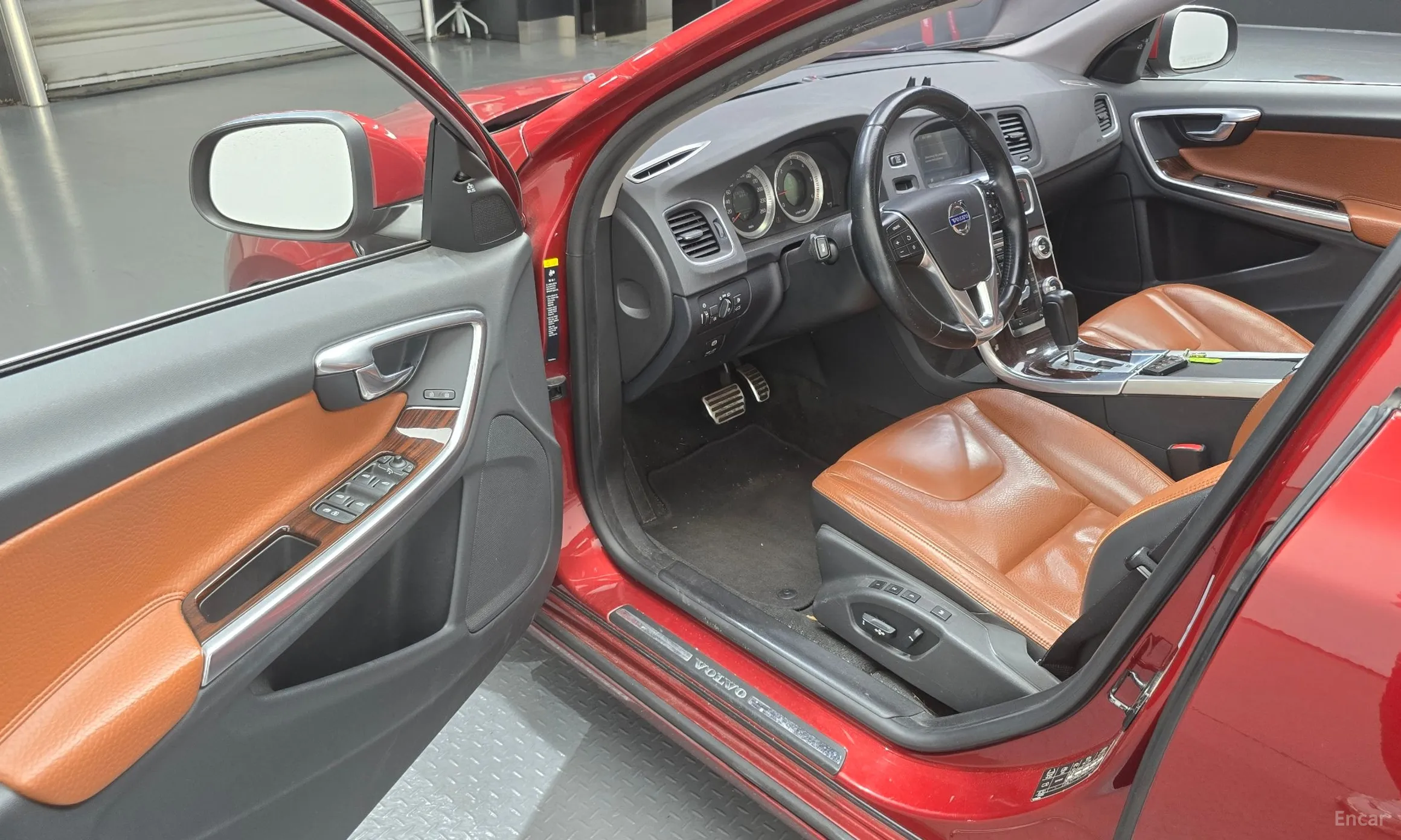 Volvo S60 превью 10