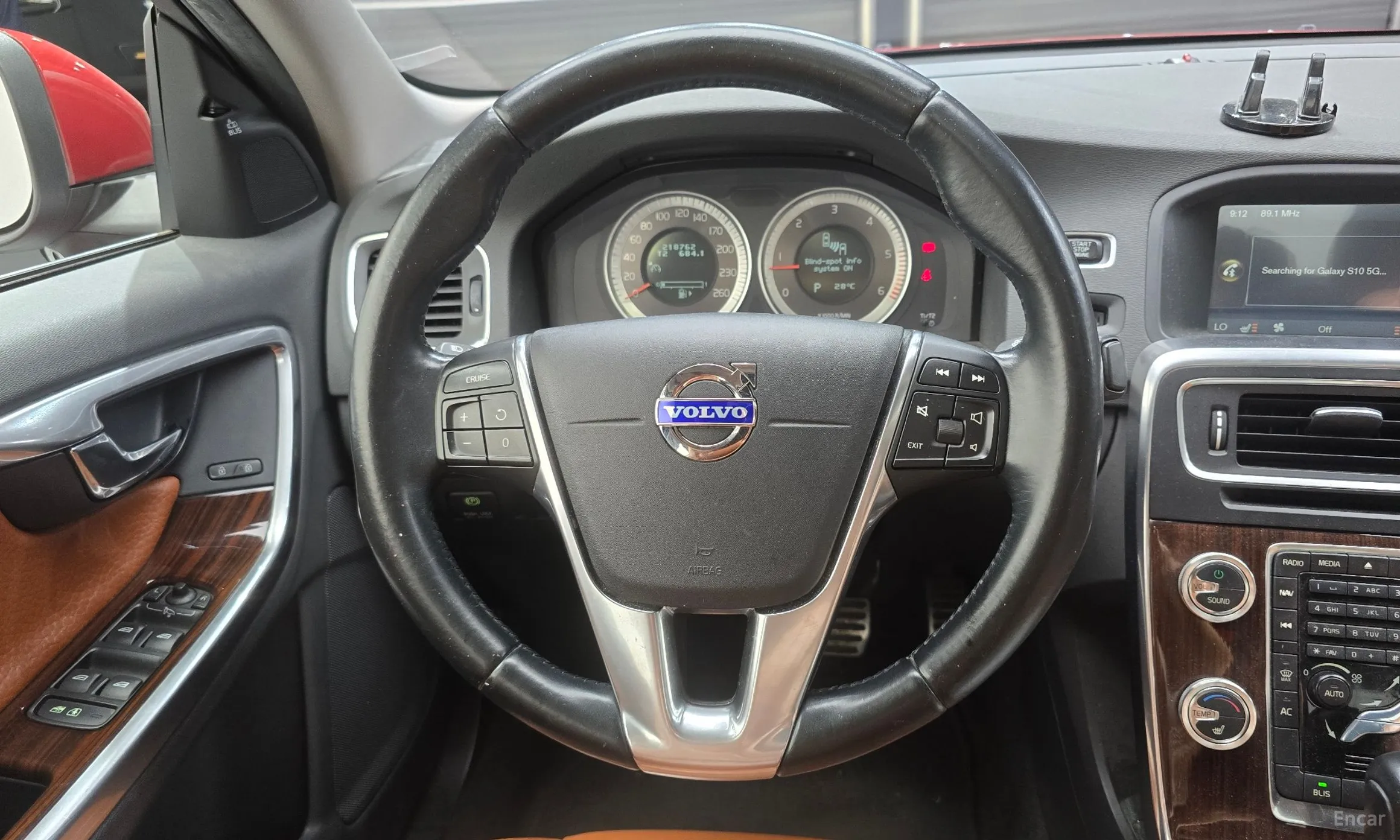 Volvo S60 превью 13