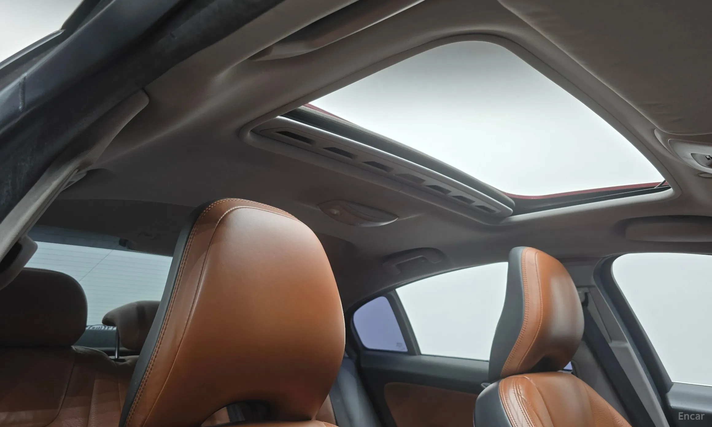 Volvo S60 превью 19