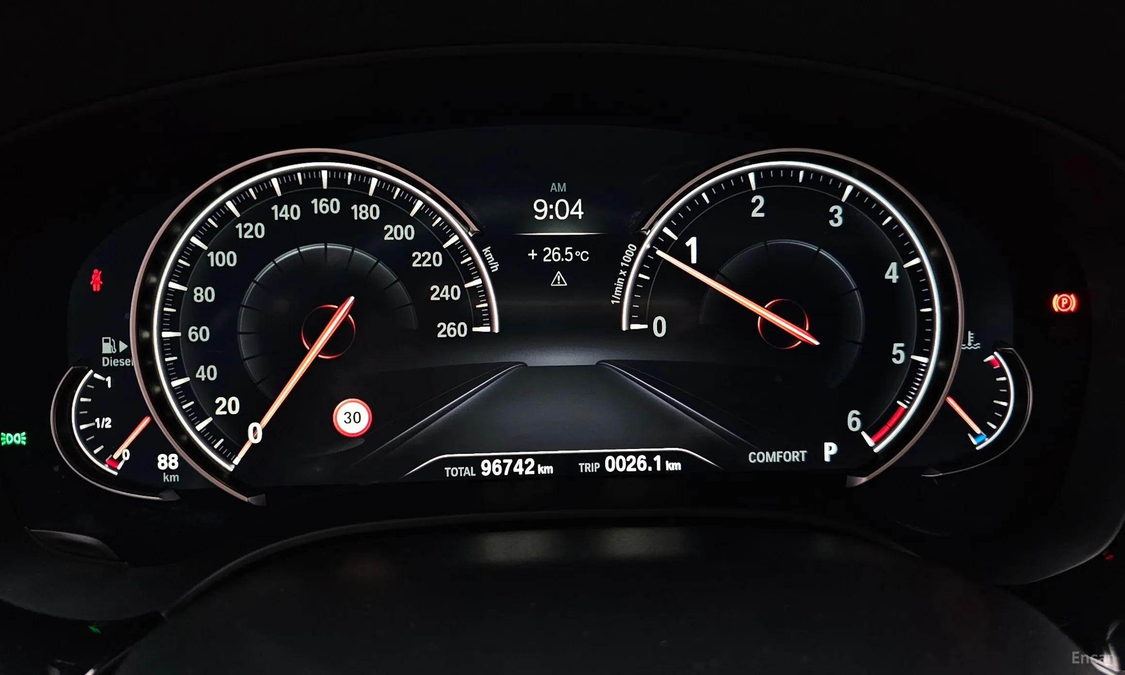 BMW 5 Series (G30) превью 8