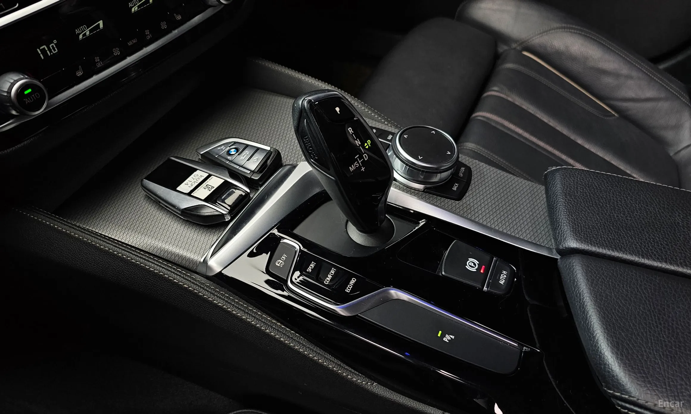 BMW 5 Series (G30) превью 9