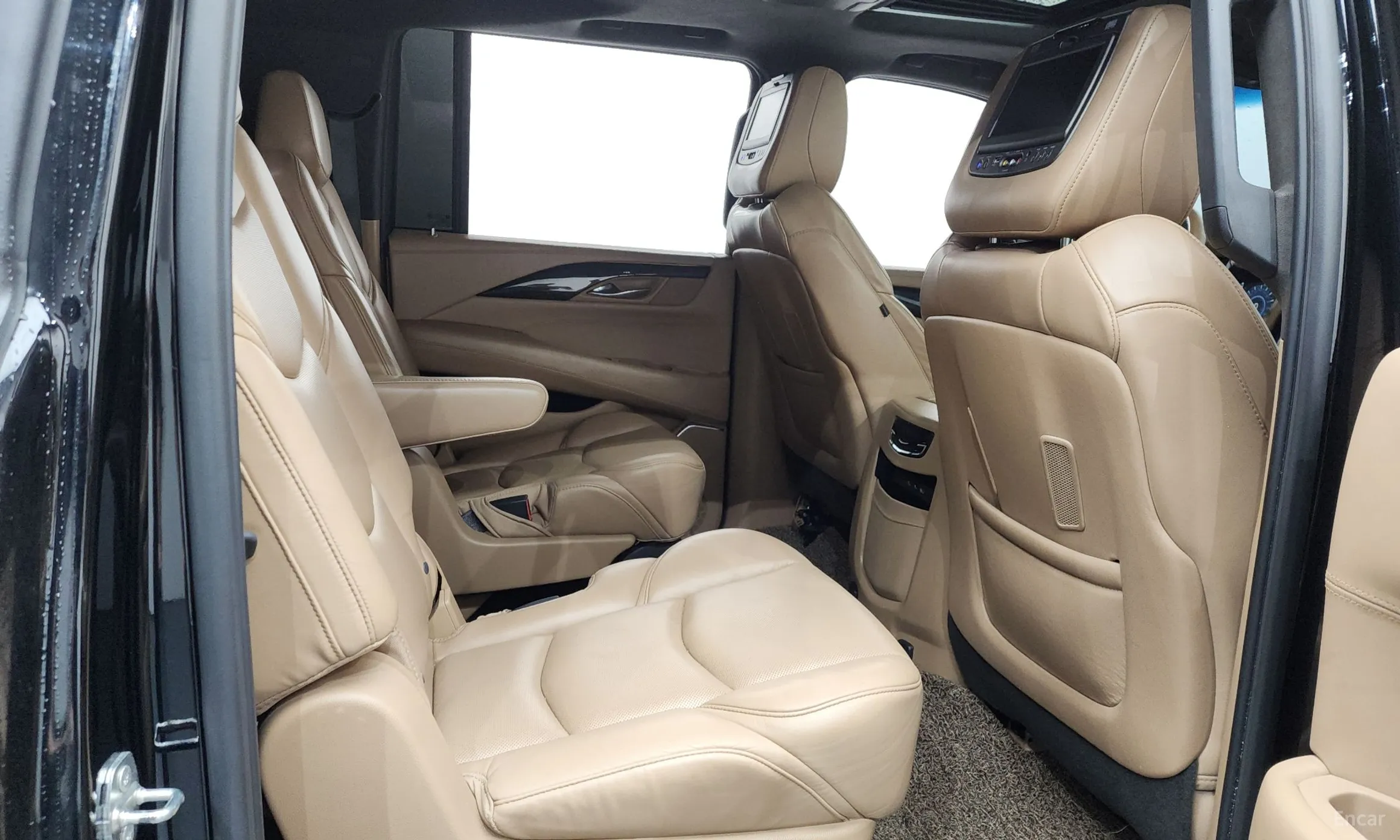 Cadillac Escalade превью 11