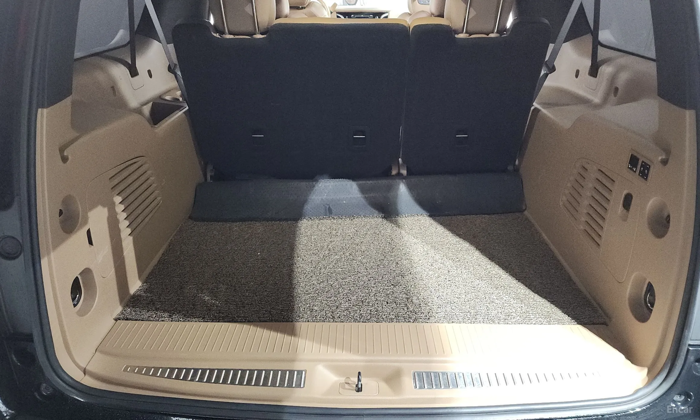 Cadillac Escalade превью 17