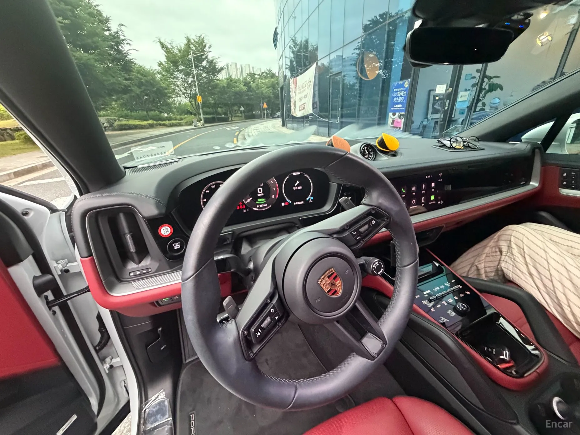 Porsche Cayenne (PO536) превью 10