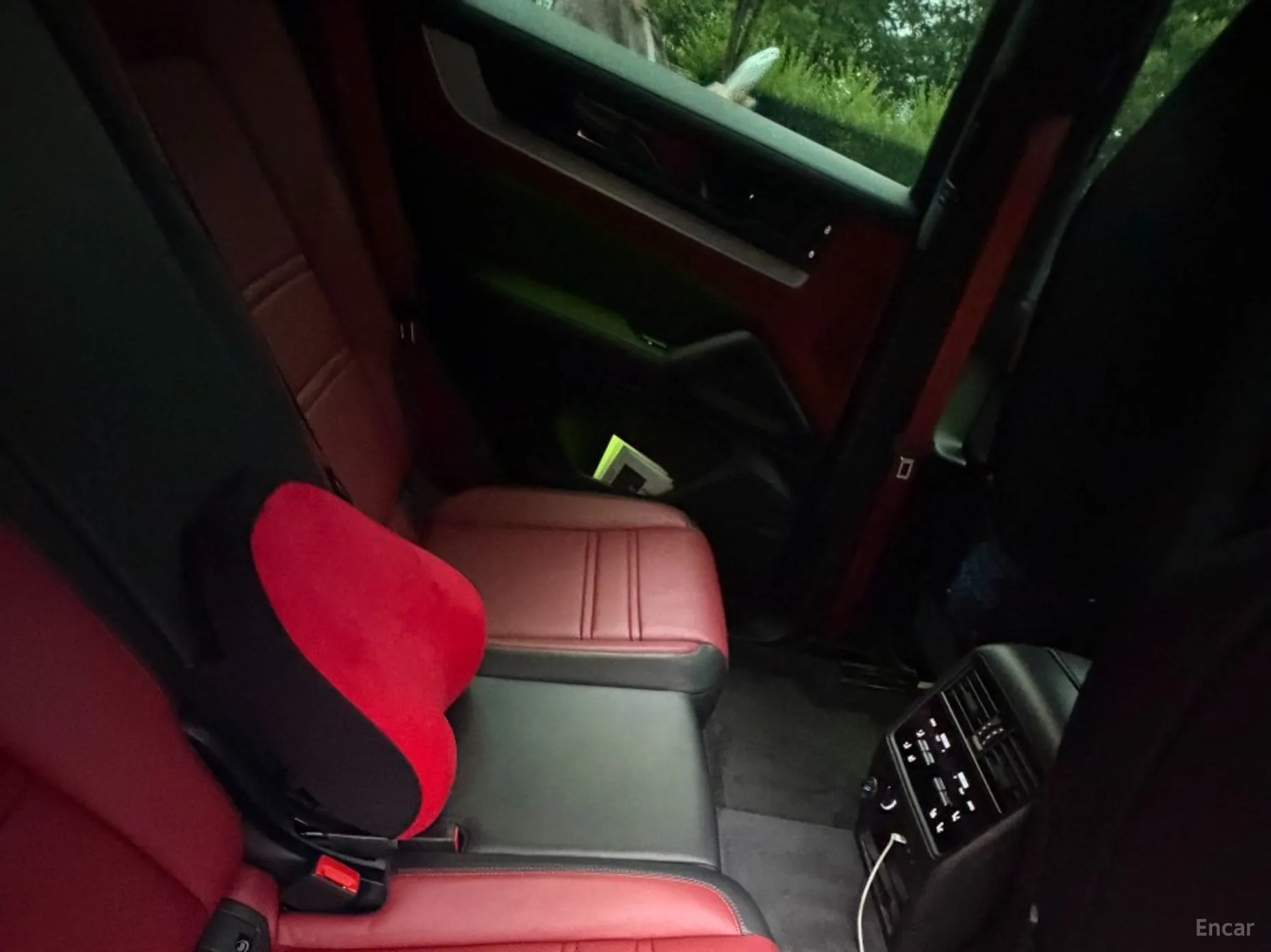 Porsche Cayenne (PO536) превью 12