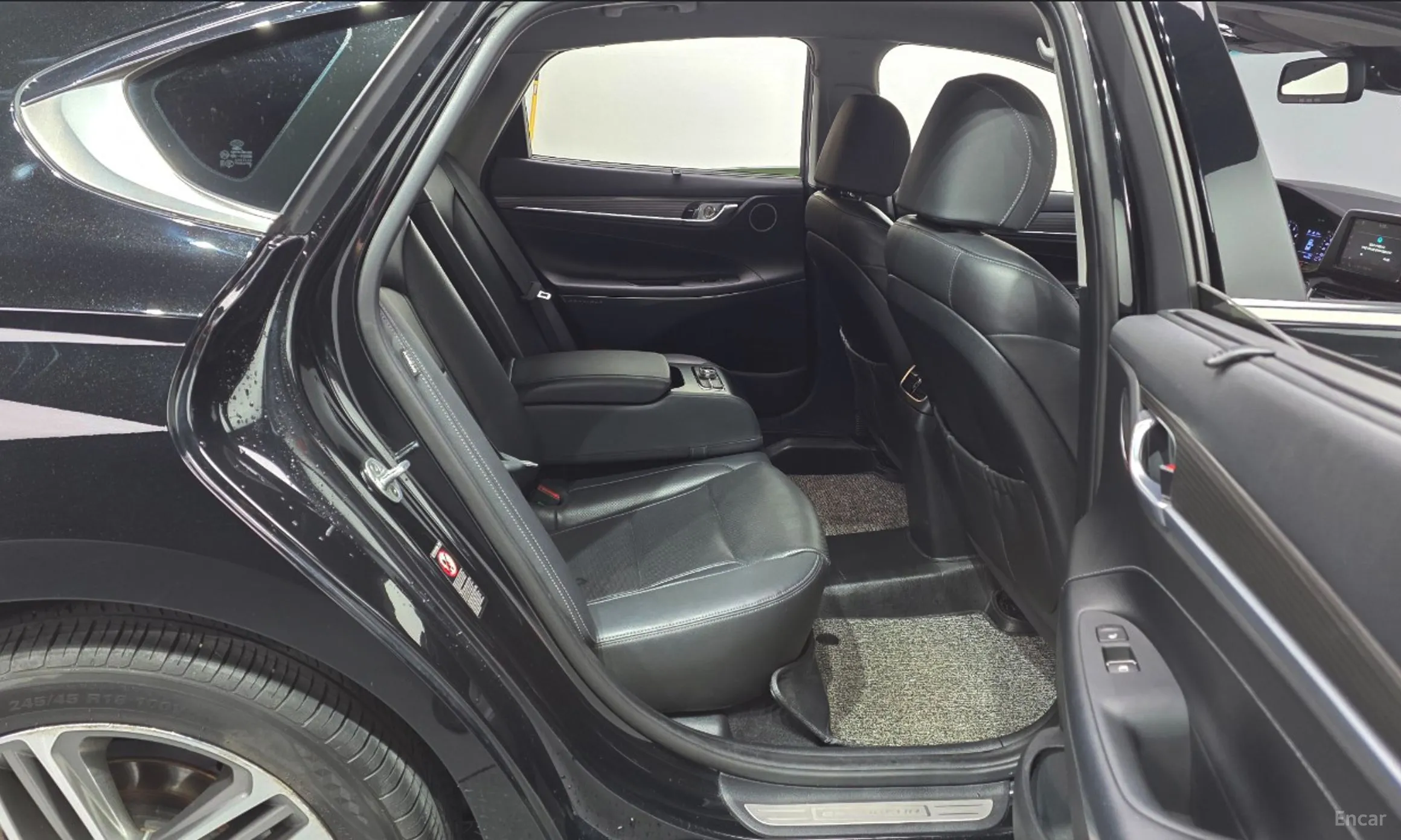 Hyundai Grandeur IG превью 12