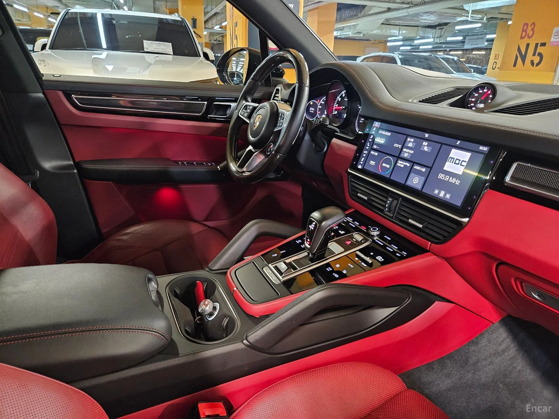 Porsche Cayenne (PO536) превью 11