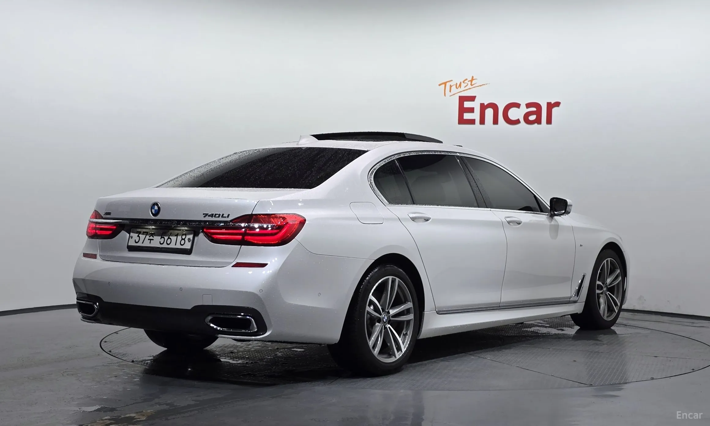 BMW 7 Series (G11)