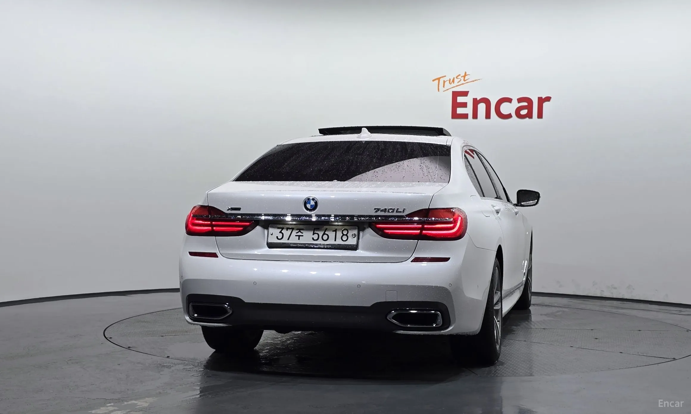 BMW 7 Series (G11) превью 4