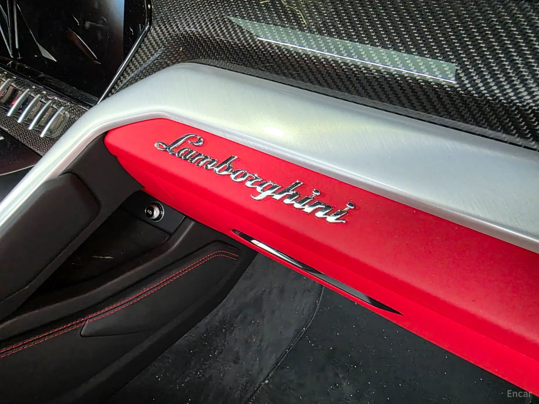 Lamborghini Urus превью 11