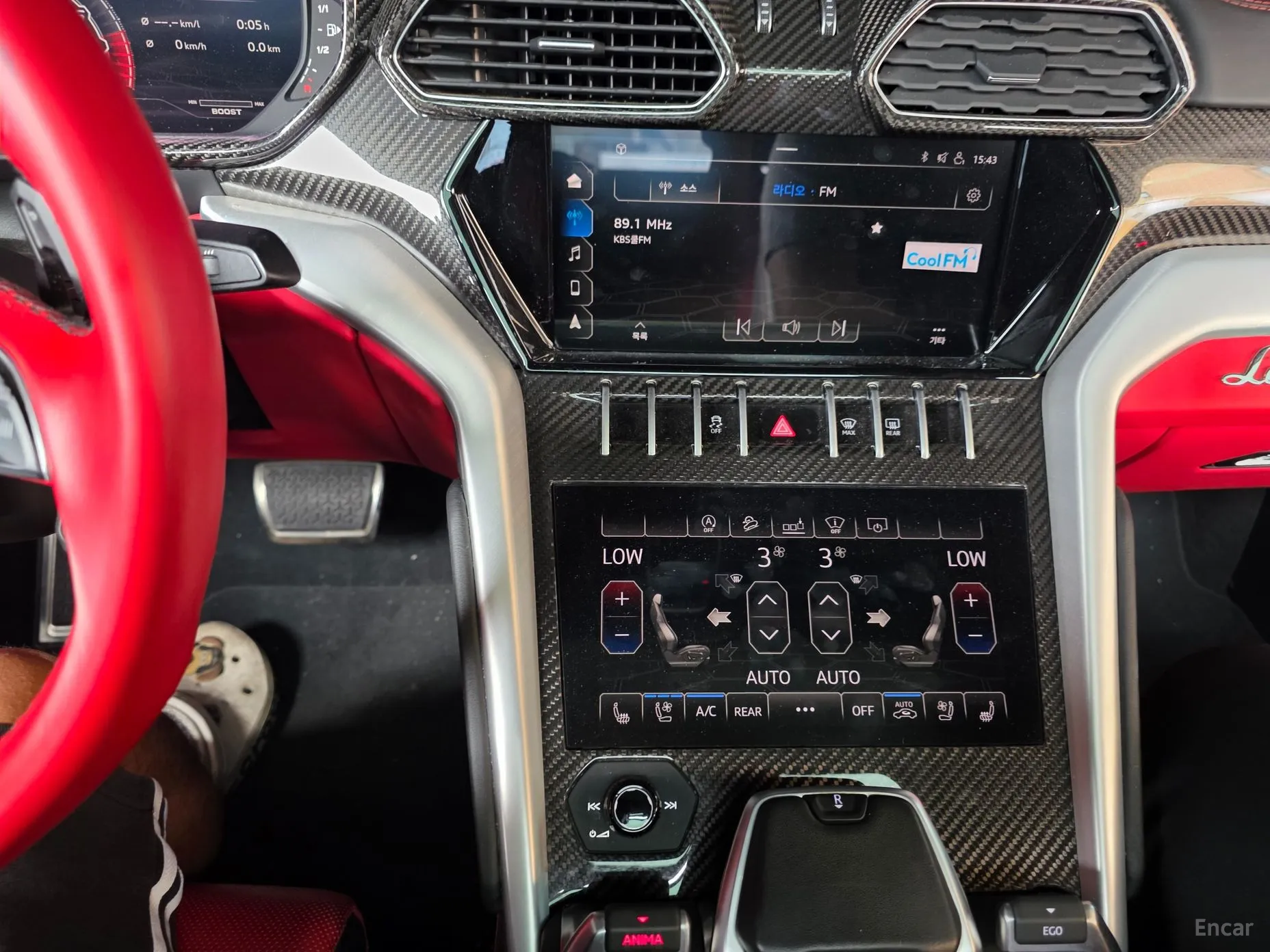 Lamborghini Urus превью 15