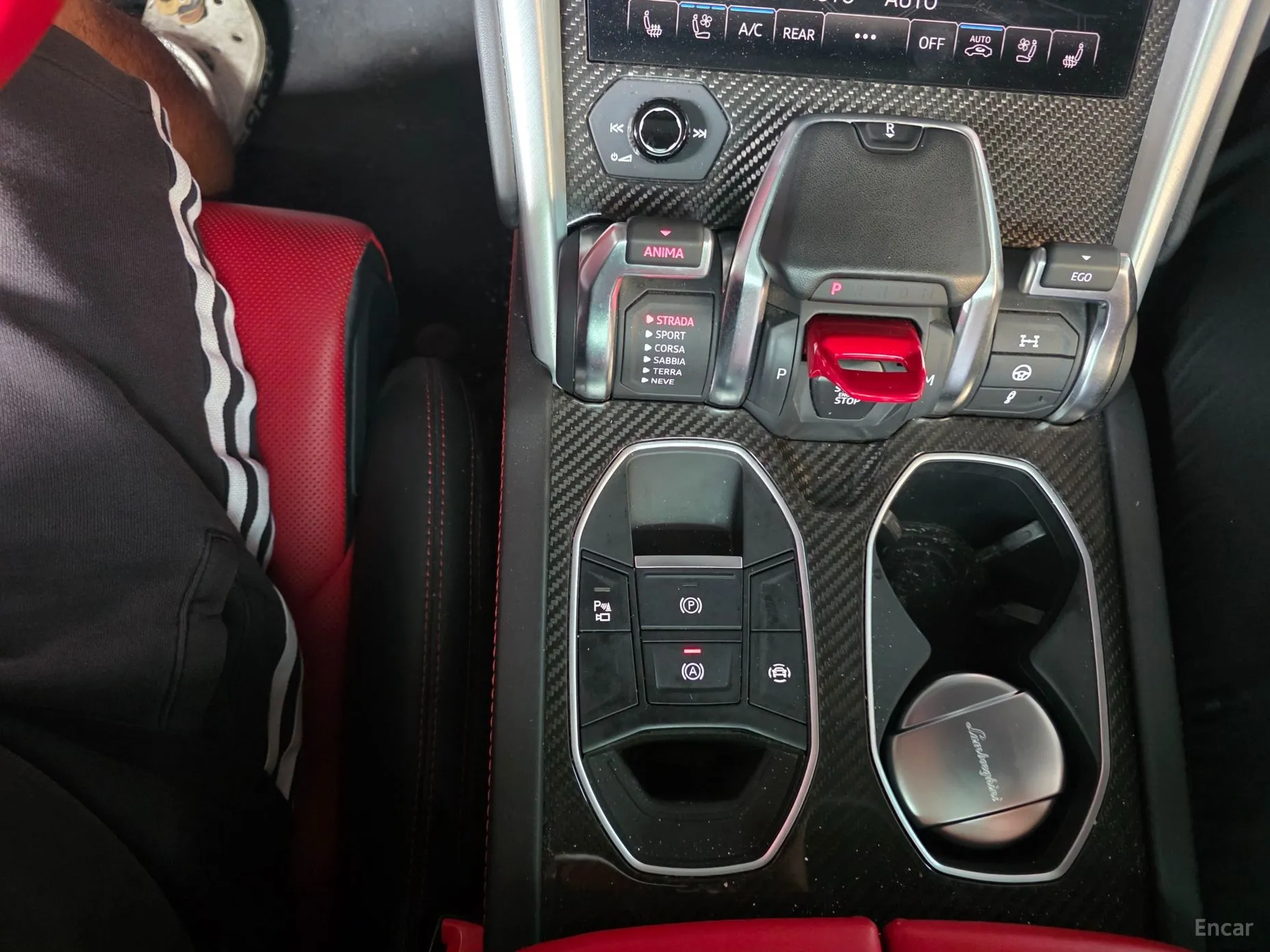 Lamborghini Urus превью 16