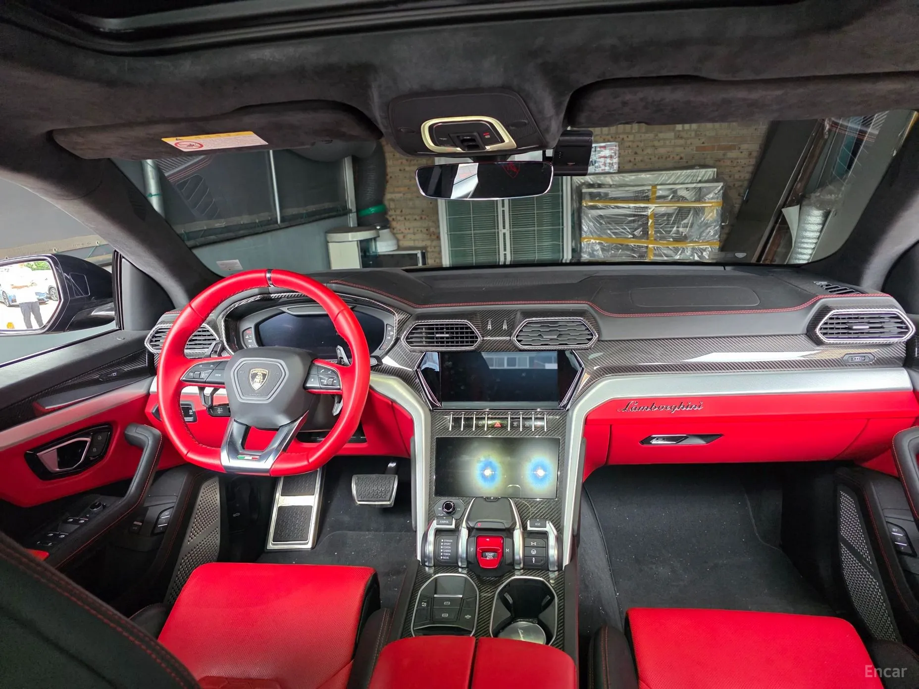 Lamborghini Urus превью 9