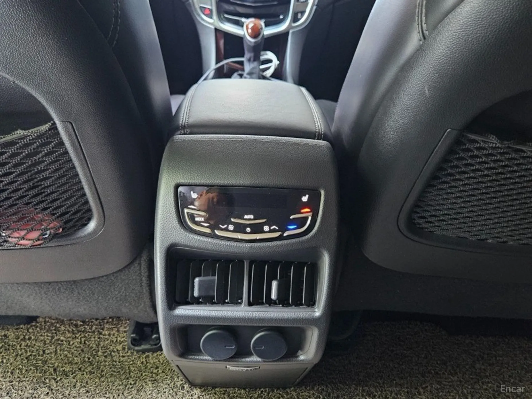 Cadillac All new SRX превью 13