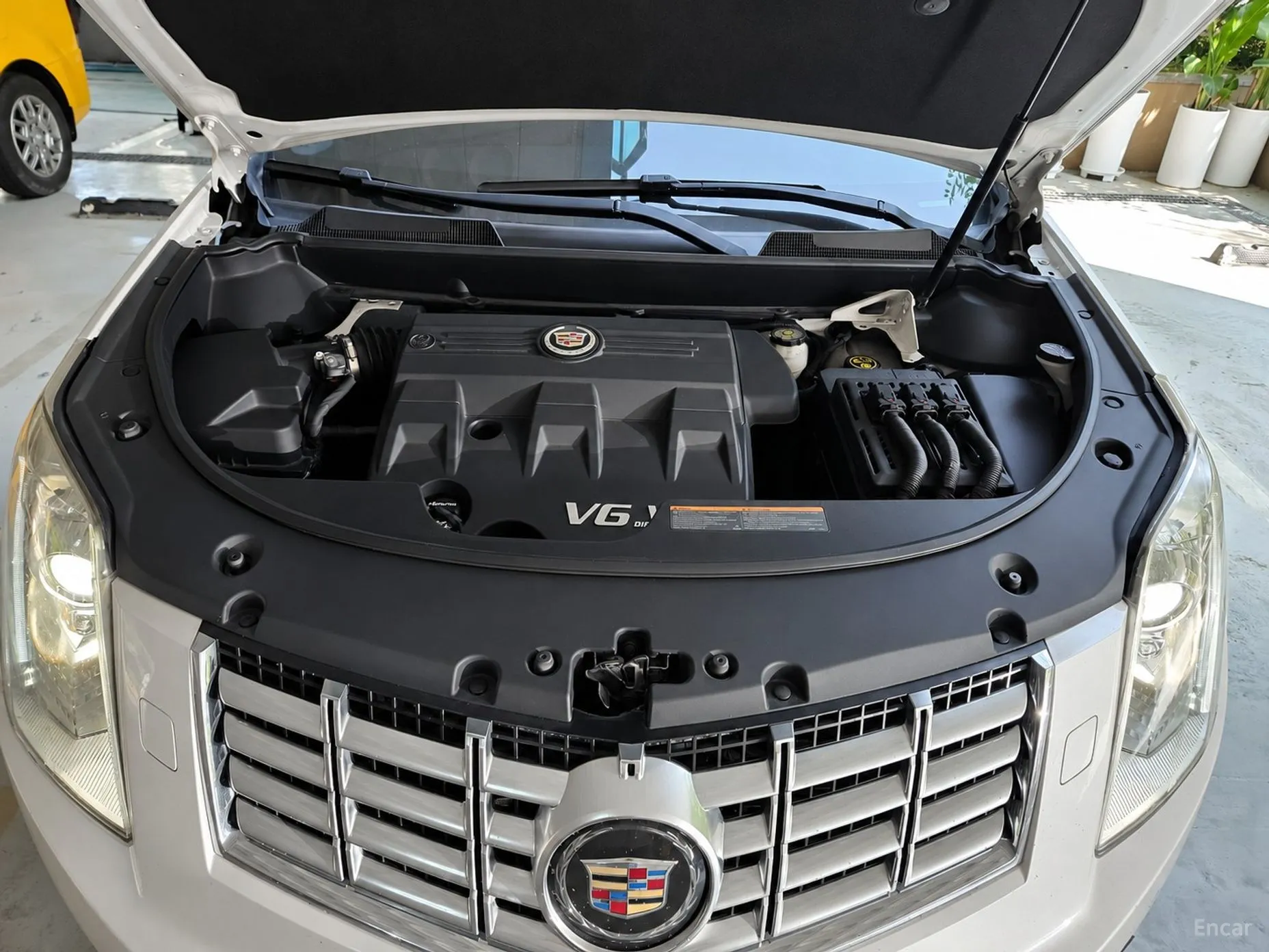 Cadillac All new SRX превью 6