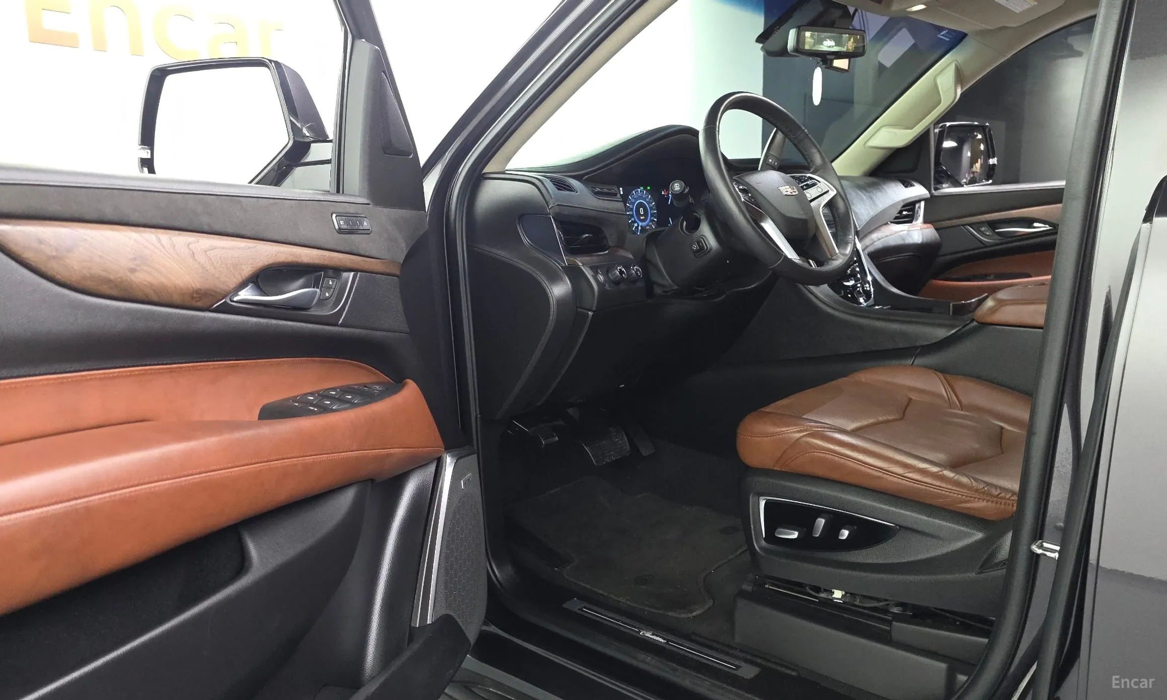 Cadillac Escalade превью 10