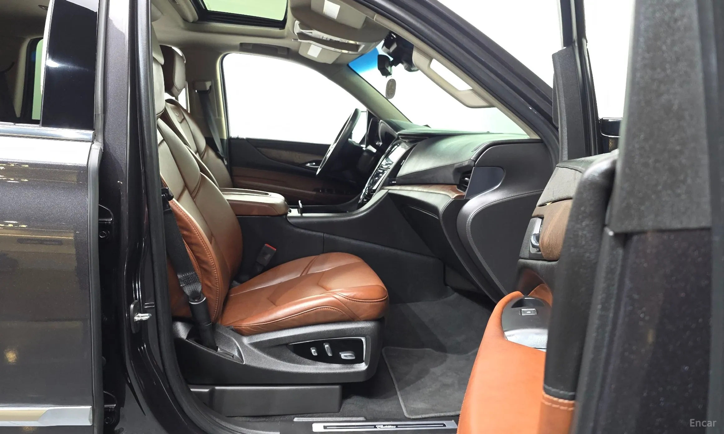 Cadillac Escalade превью 11