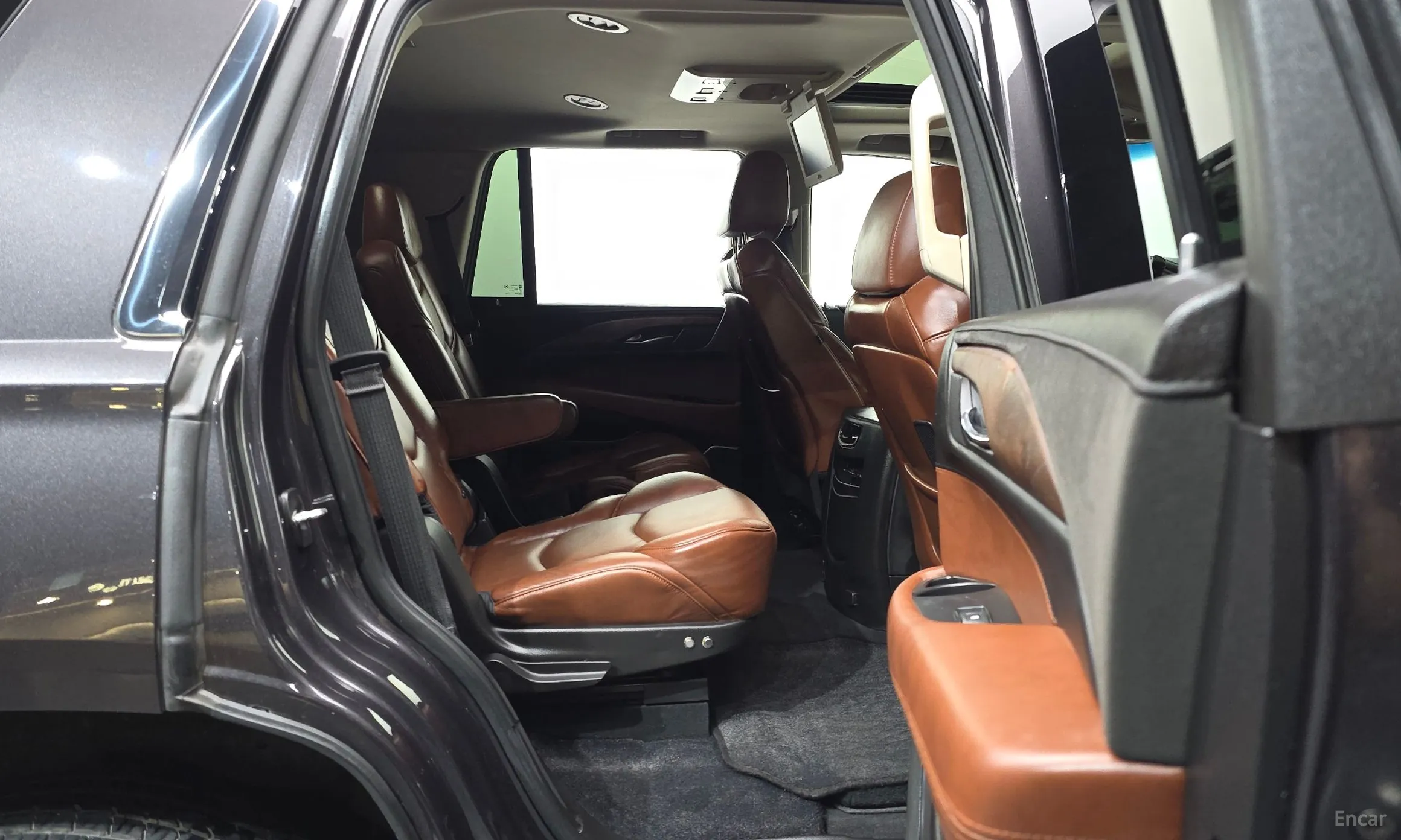Cadillac Escalade превью 12
