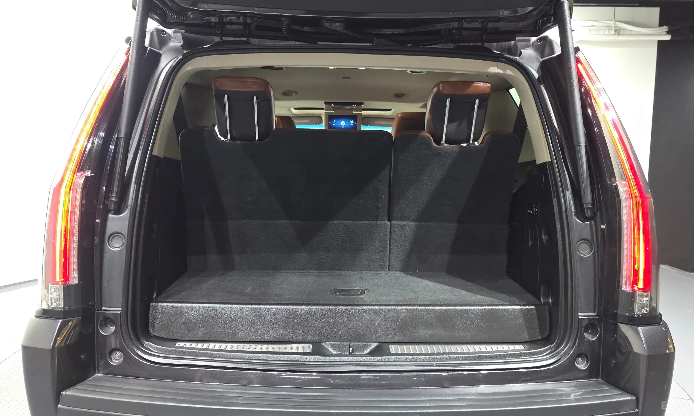 Cadillac Escalade превью 20