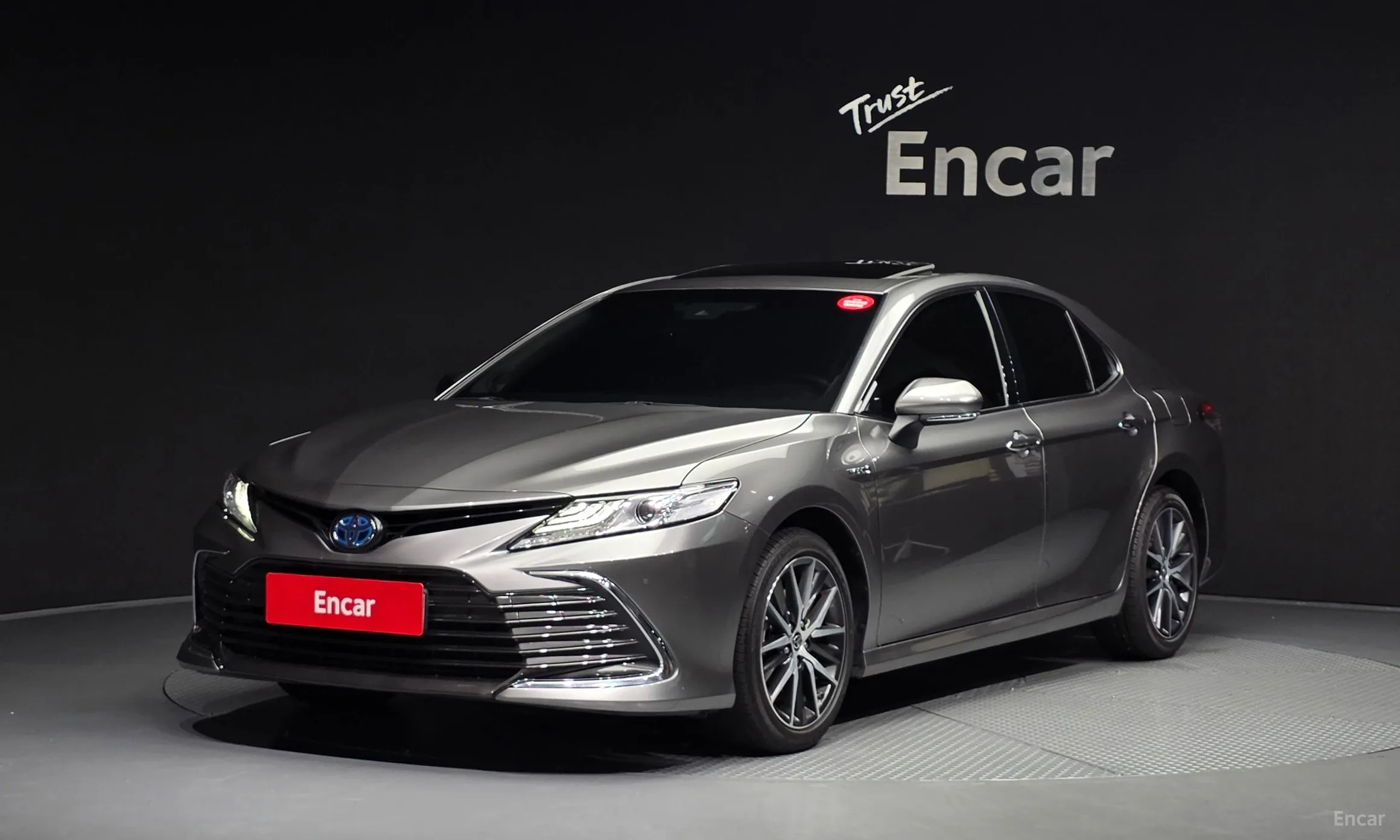Camry (XV70)