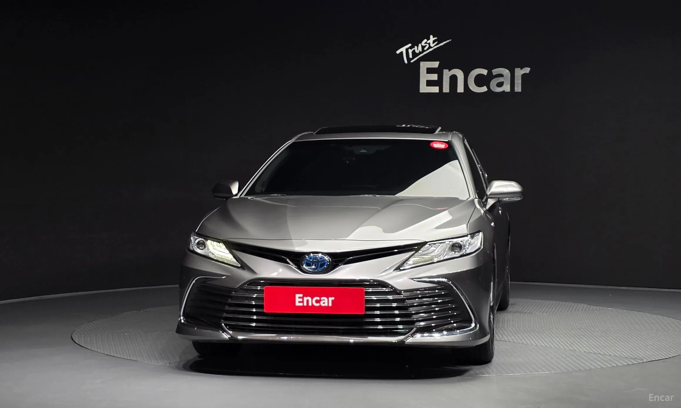 Toyota Camry (XV70) превью 3