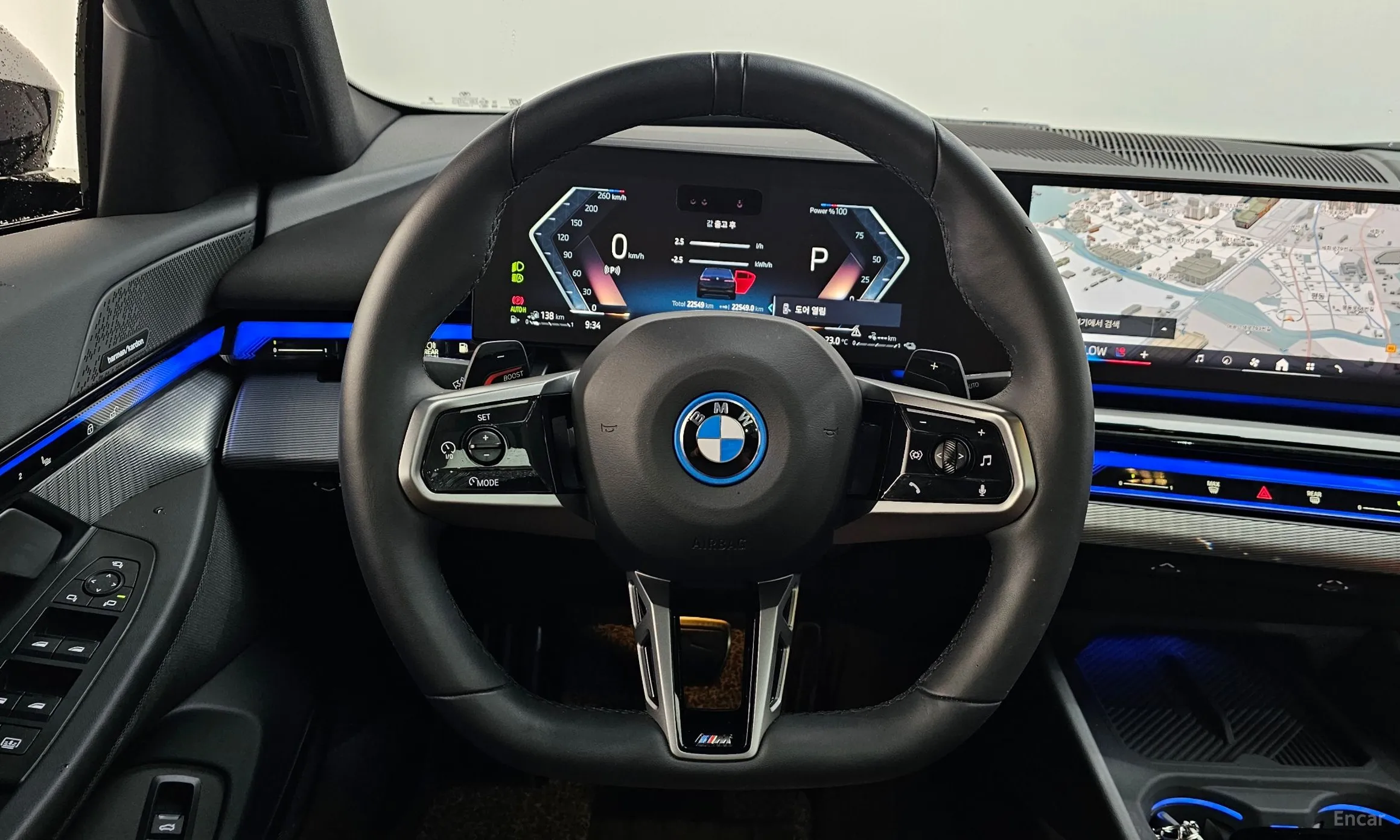 BMW 5 Series (G60) превью 14