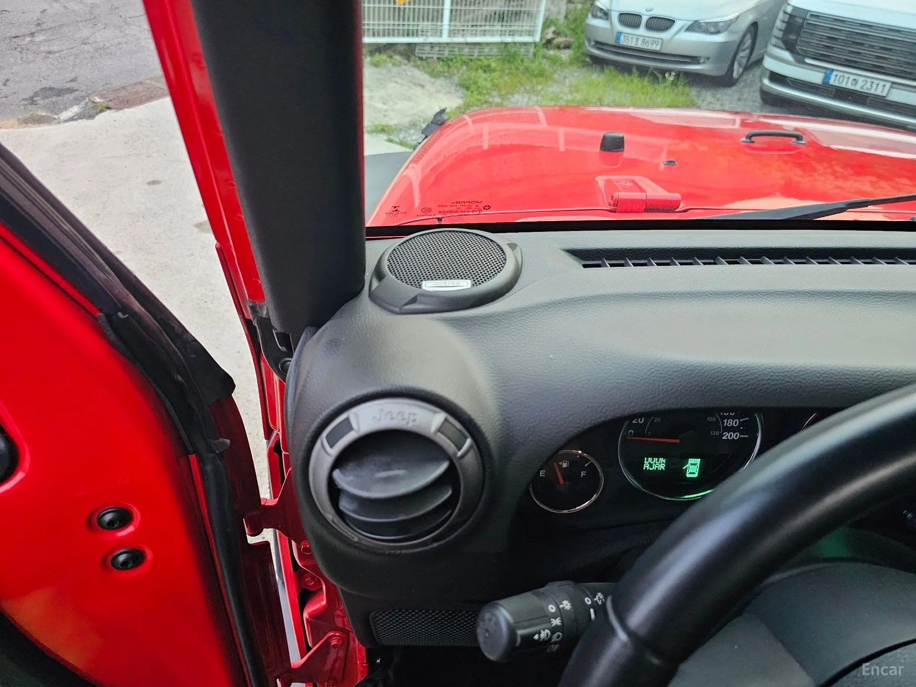 Jeep Wrangler (JK) превью 19