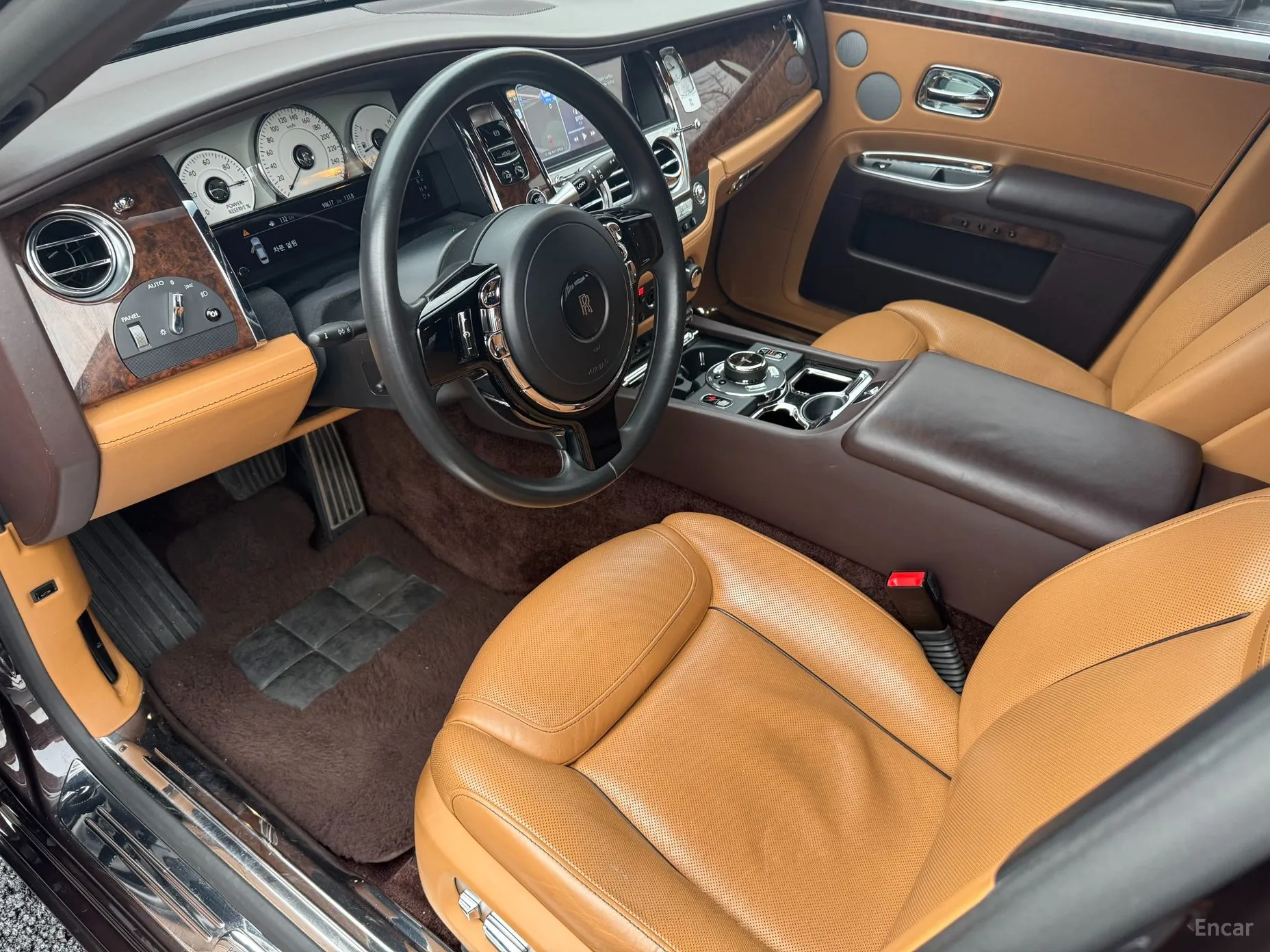 Rolls-Royce Ghost превью 7