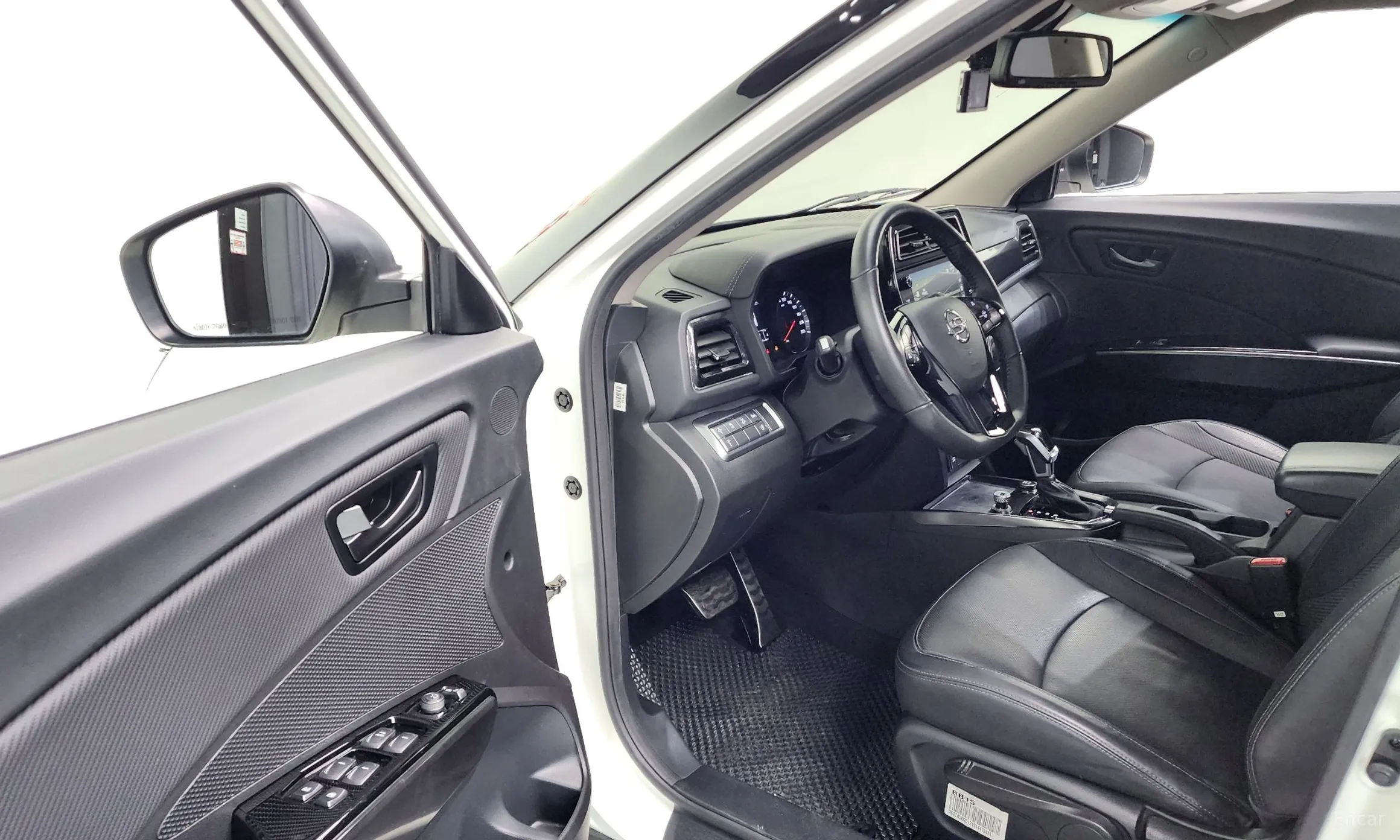 KG Mobility (SsangYong) Berry New Tivoli превью 11