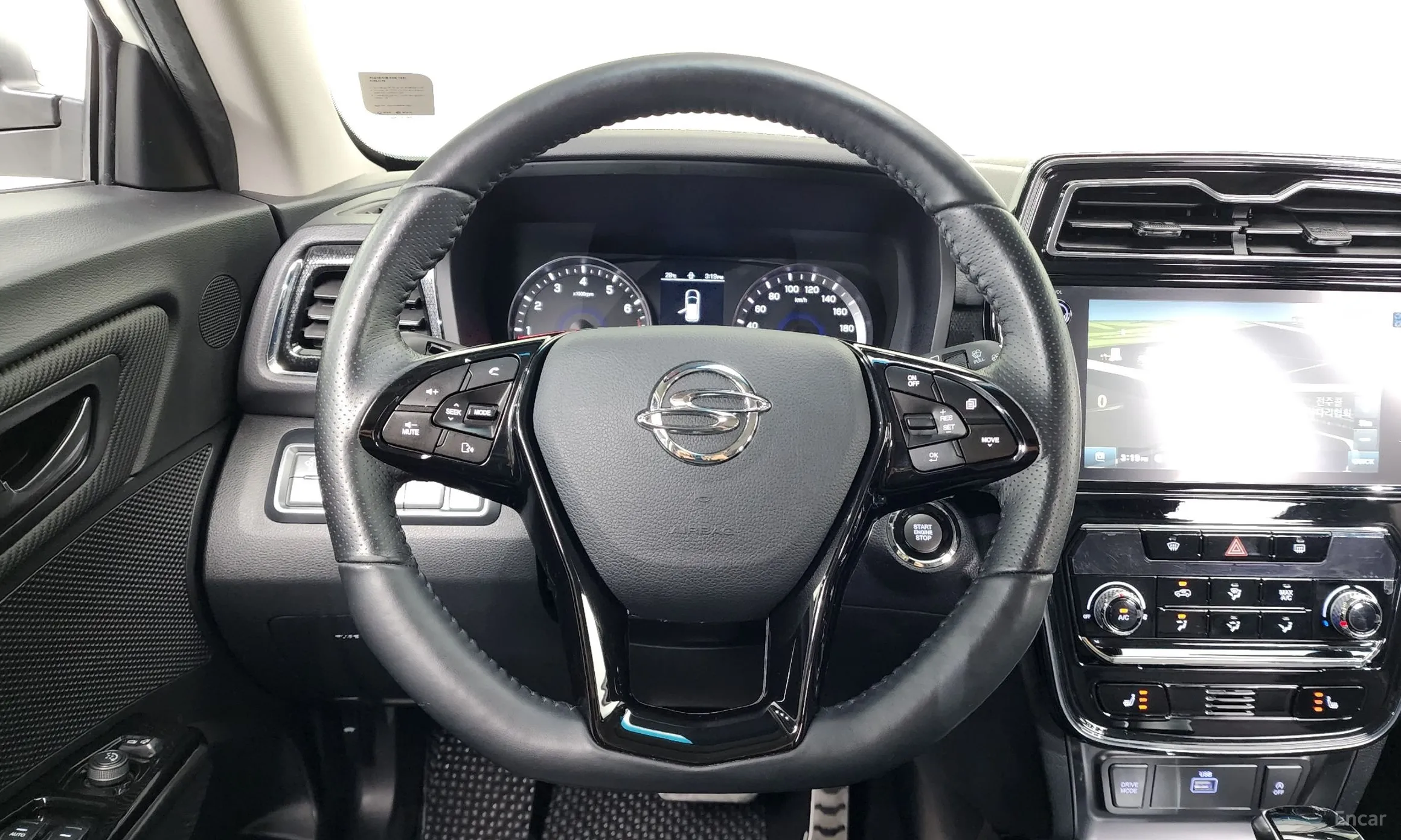 KG Mobility (SsangYong) Berry New Tivoli превью 14