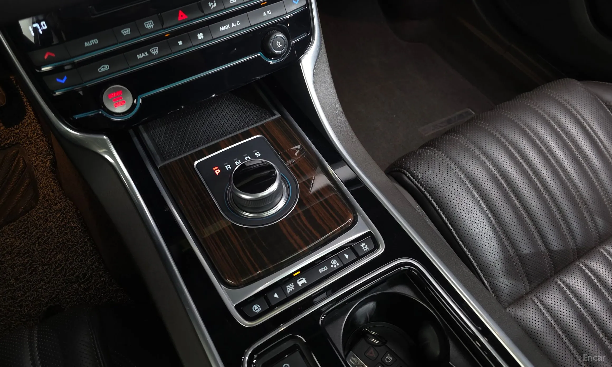 Jaguar XF (x260) превью 9