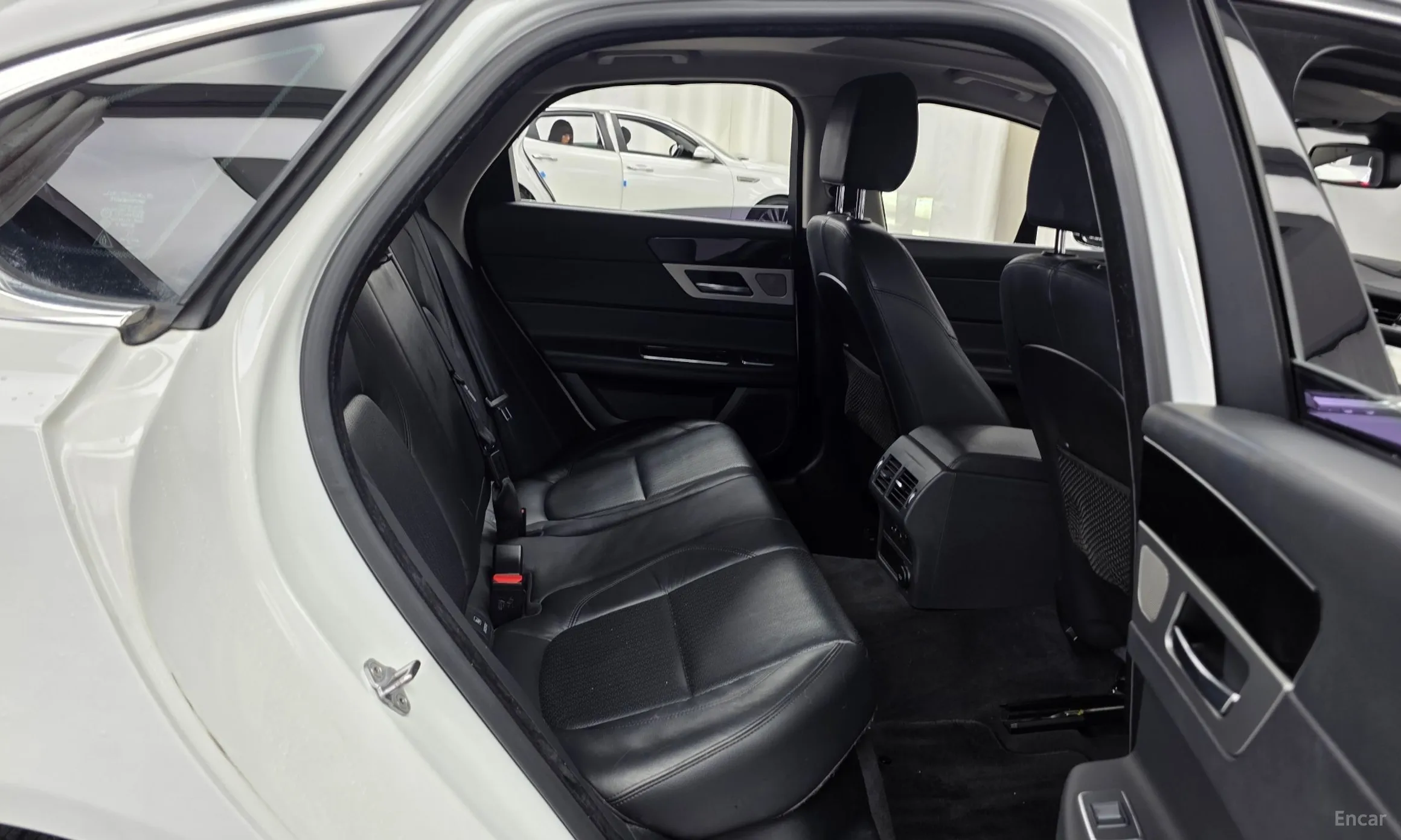 Jaguar XF (x260) превью 12