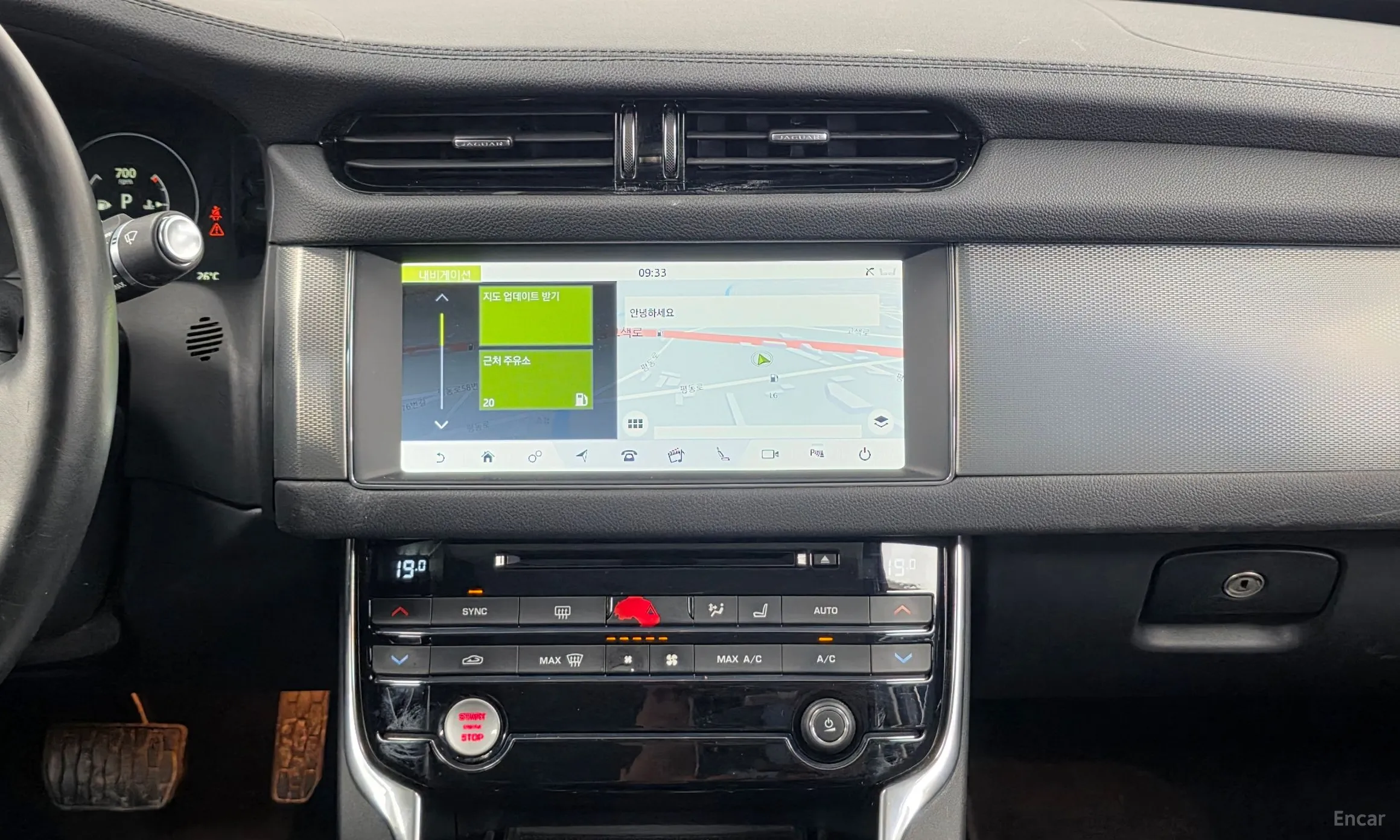 Jaguar XF (x260) превью 14