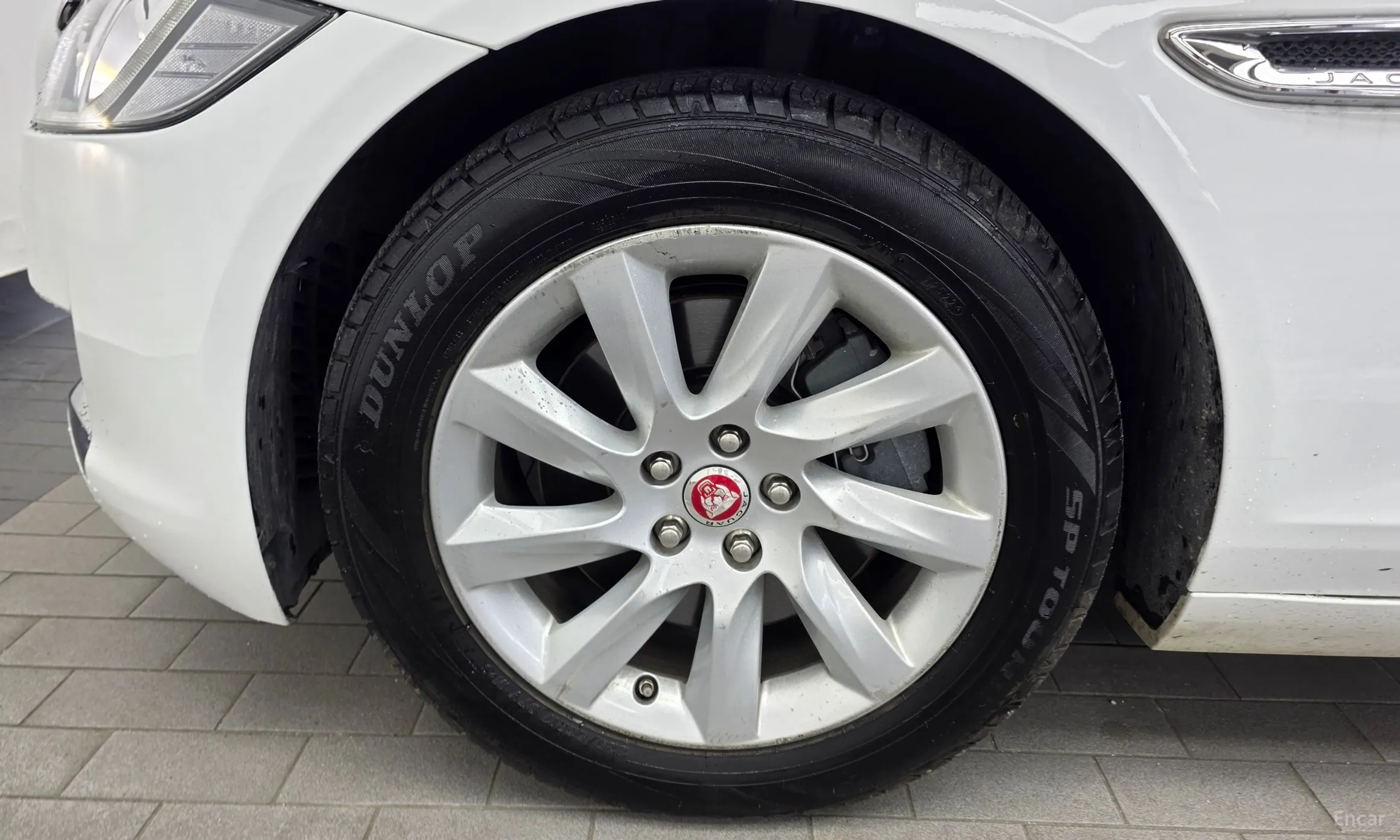 Jaguar XF (x260) превью 5