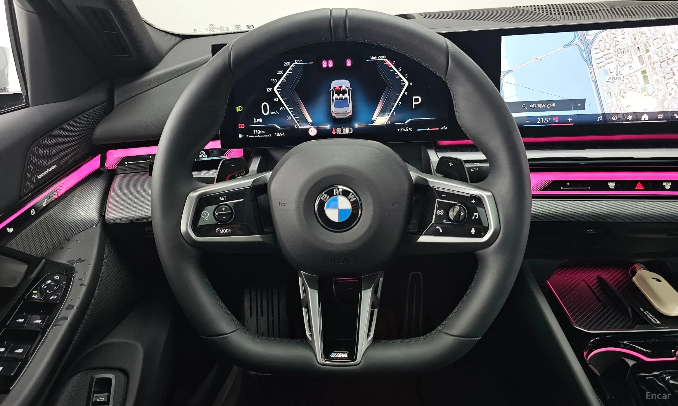 BMW 5 Series (G60) превью 13