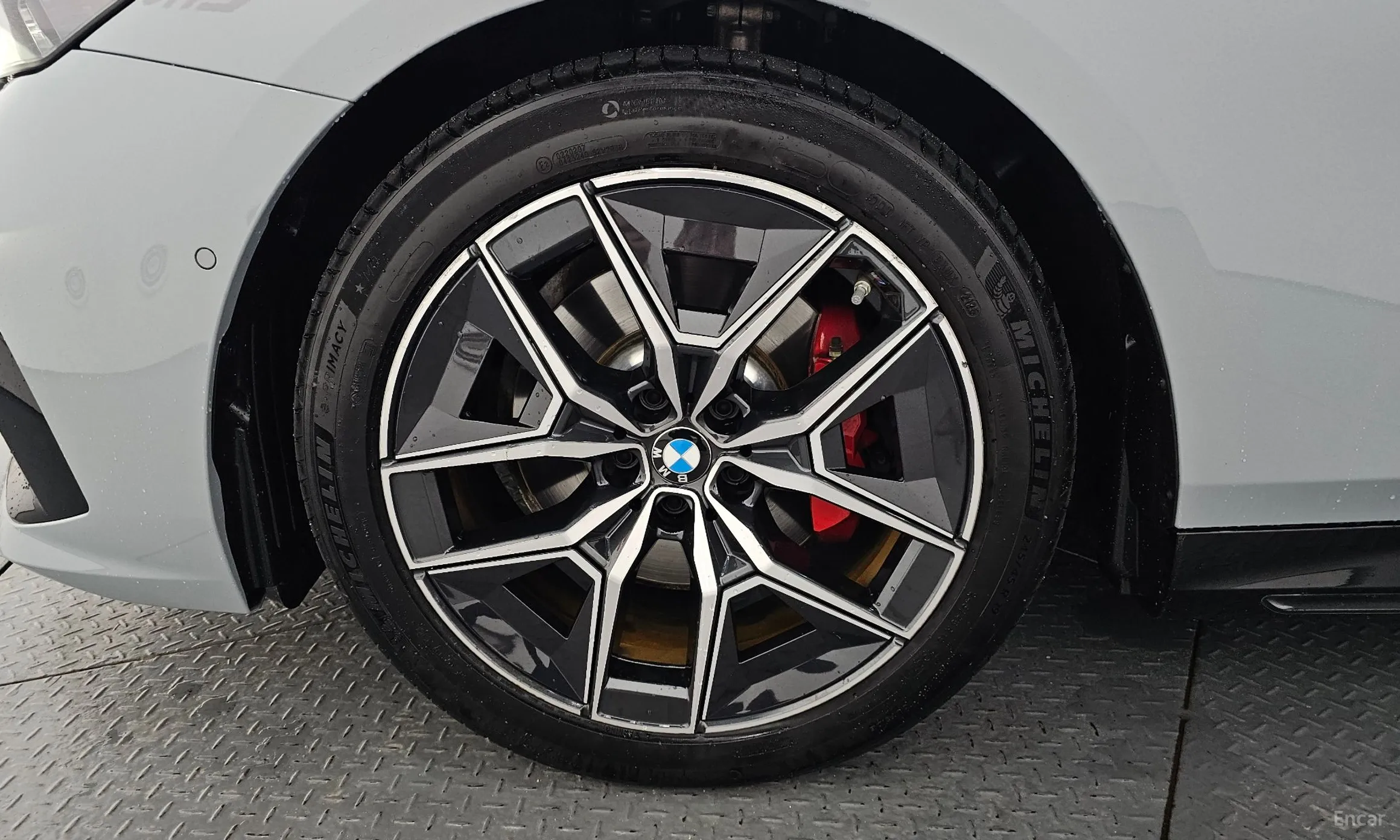 BMW 5 Series (G60) превью 5