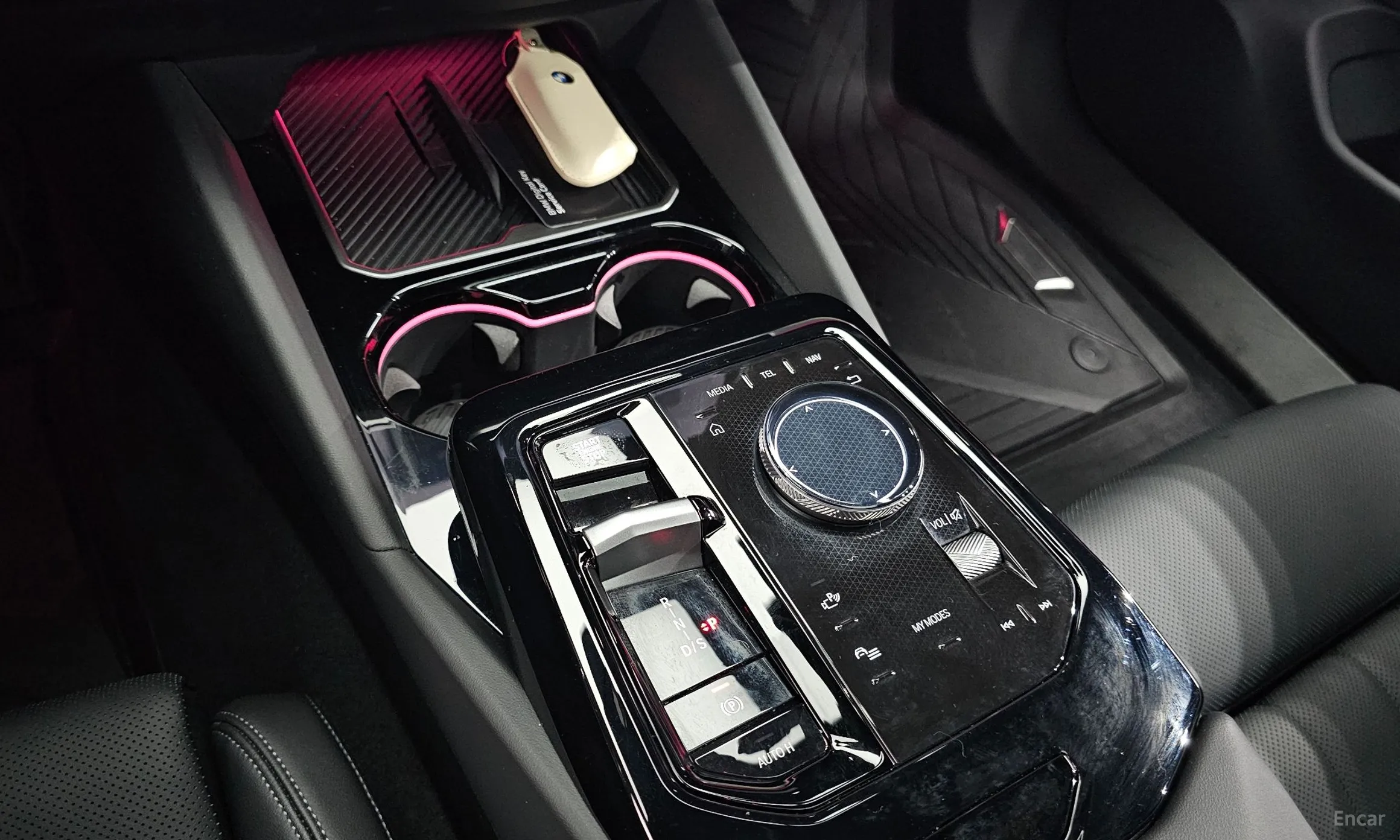BMW 5 Series (G60) превью 9